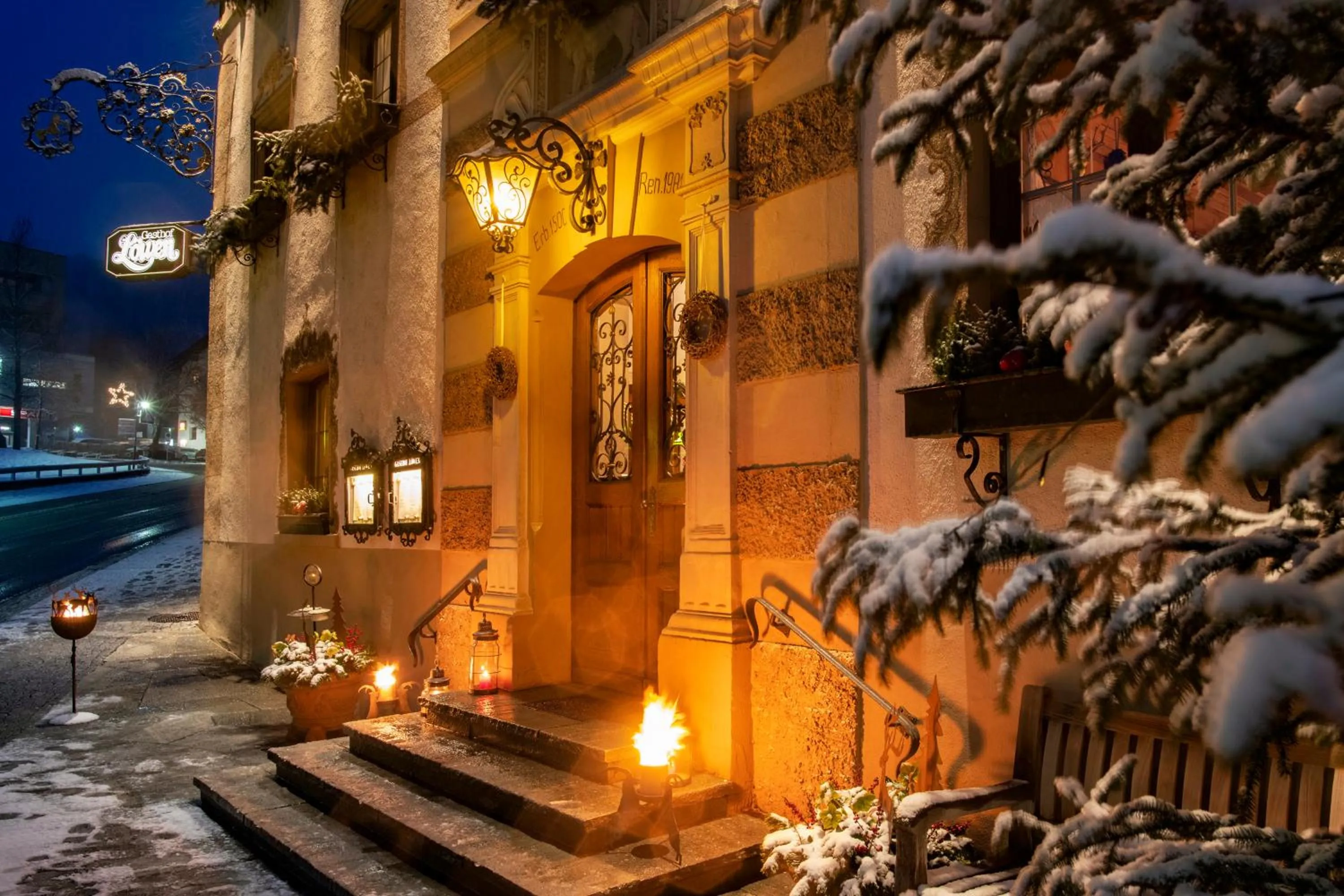 Facade/entrance in Gasthof Löwen by Hotel Montafoner Hof