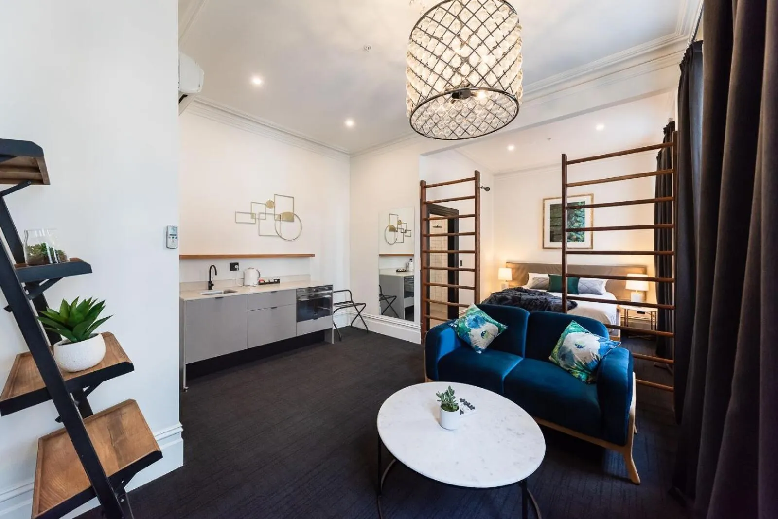 Bed in East Brunswick Hotel