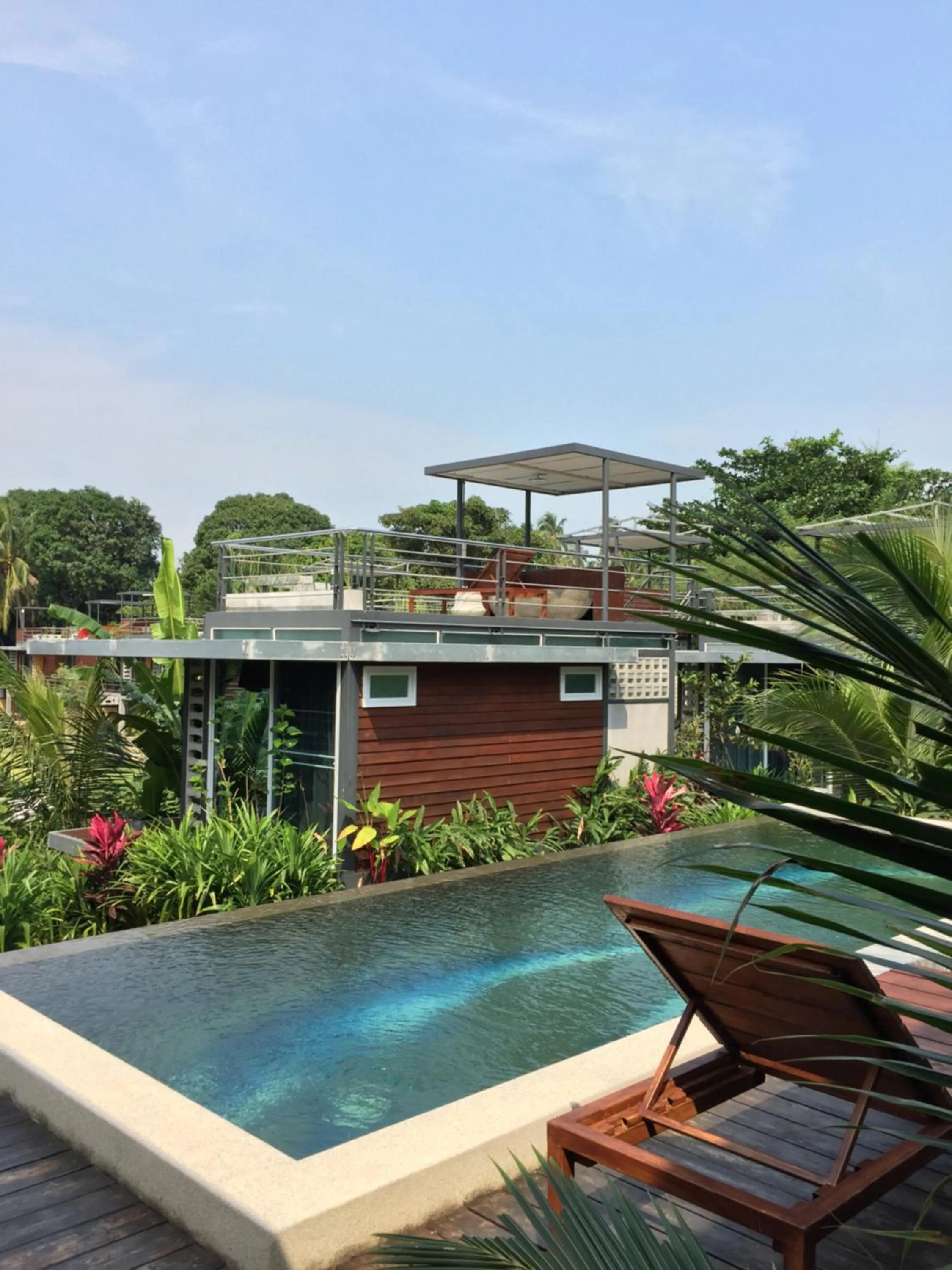 Baan Boom Boxes Eco Friendly Resort