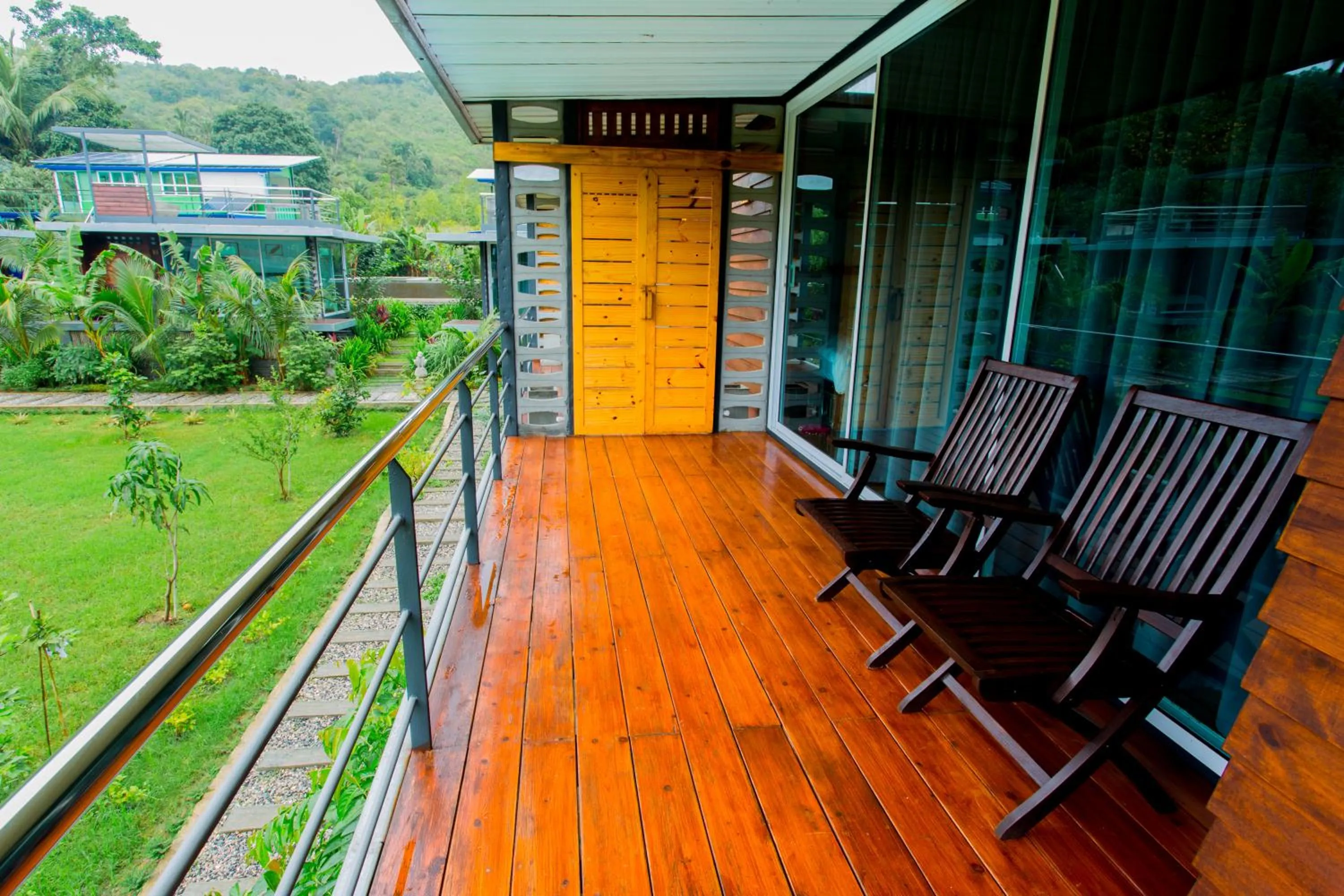 Property building in Baan Boom Boxes Eco Friendly Resort