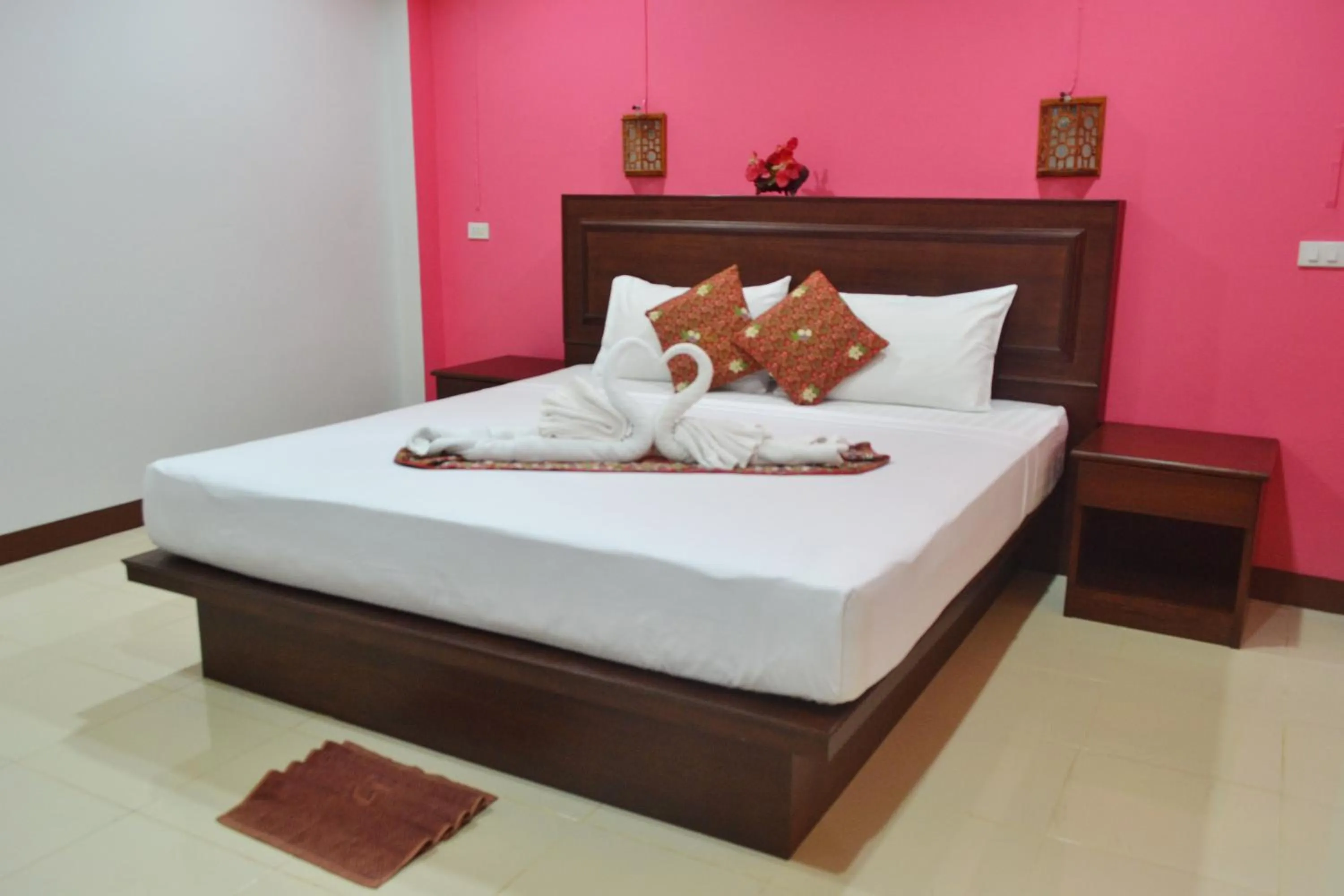 Bedroom, Bed in Lanta Arrow House