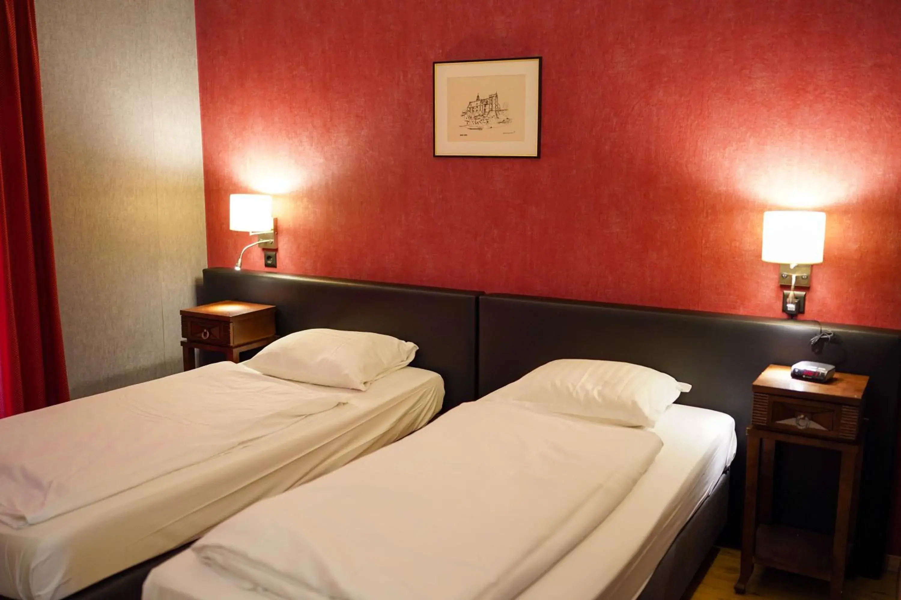 Twin Room - single occupancy in Hotel Prins van Oranje Twin Room - single occupancy in Hotel Prins van Oranje