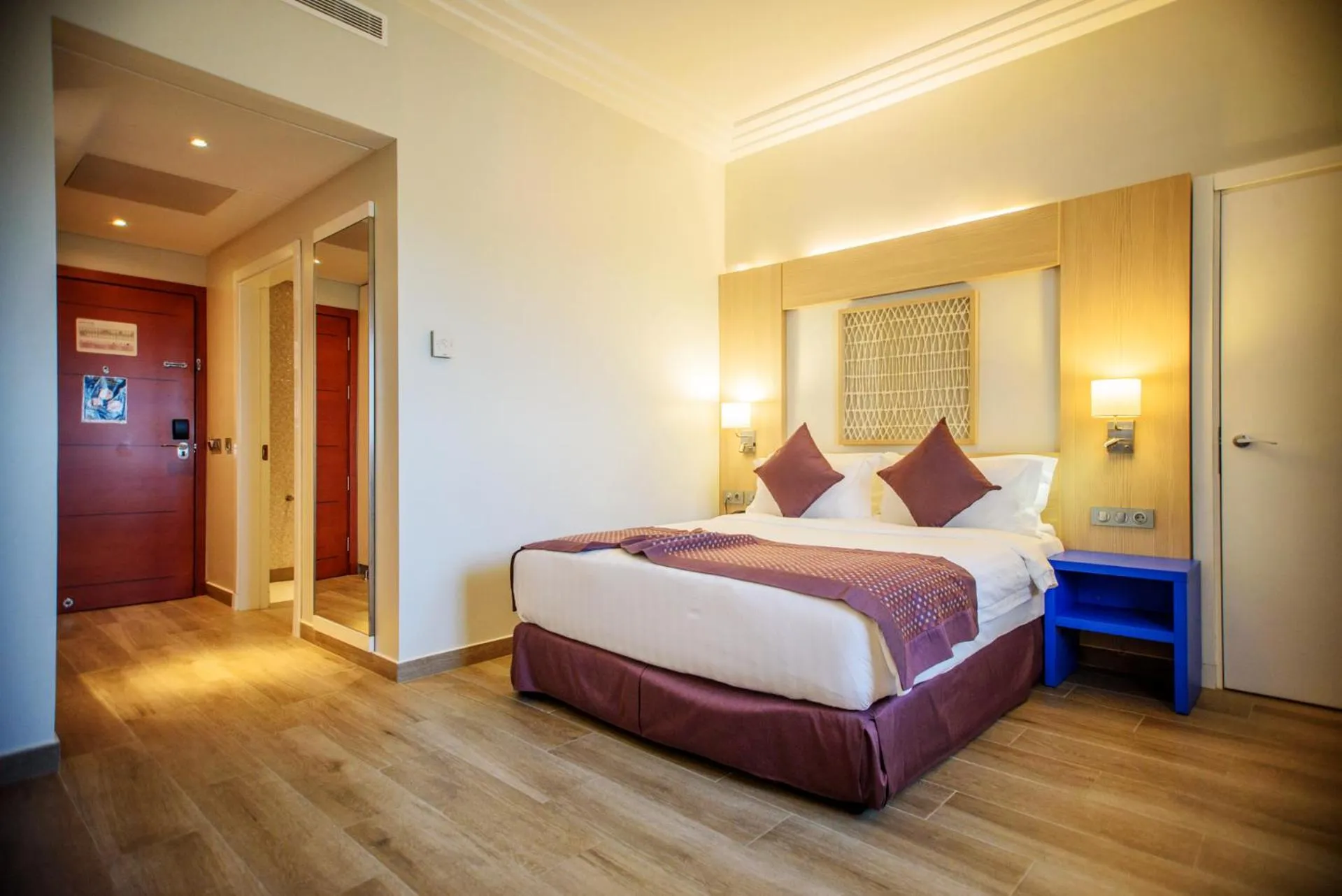 Bed in Golden Tulip Le Diplomate