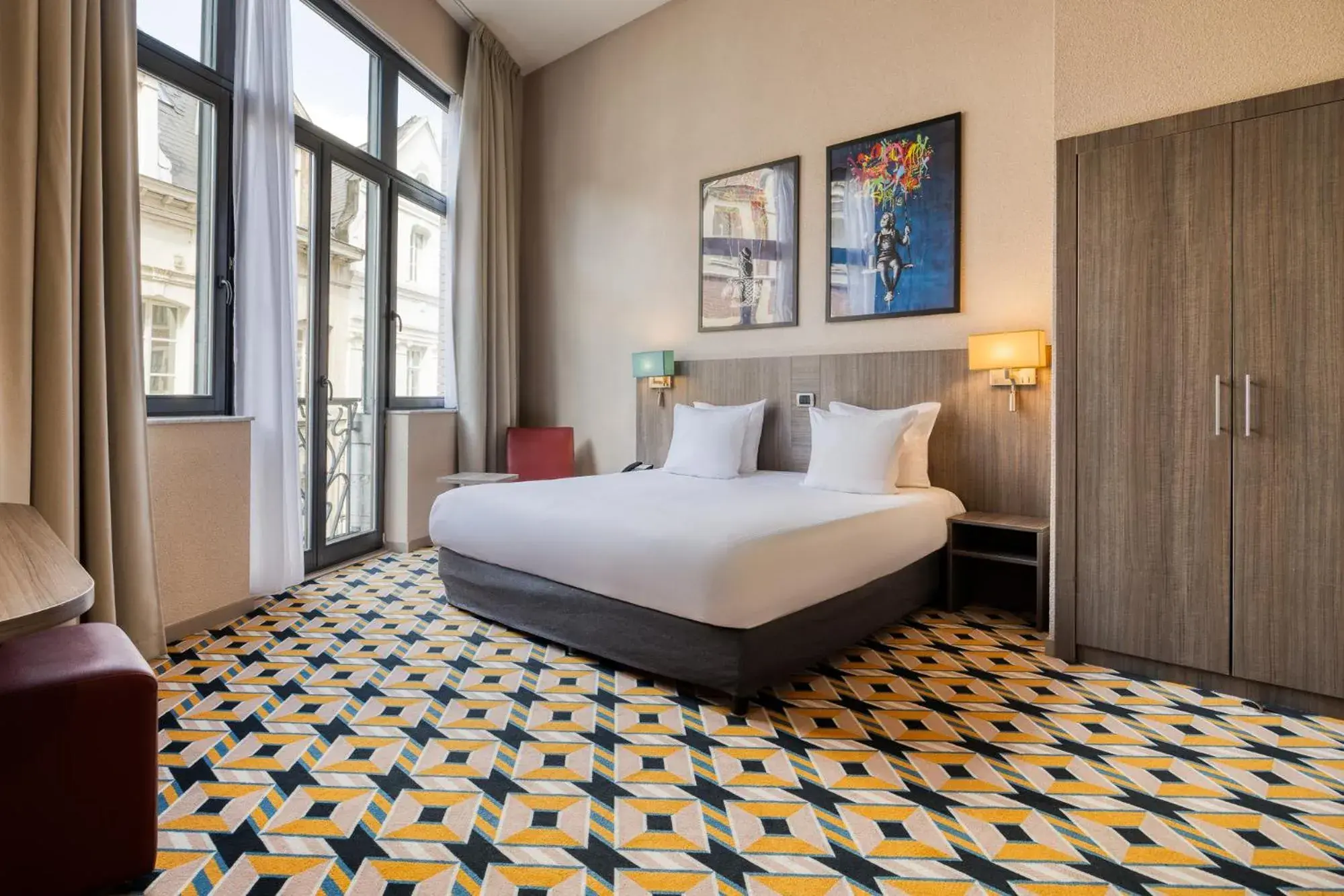 Premium King Room in ALMA Grand Place Hotel Premium King Room in ALMA Grand Place Hotel