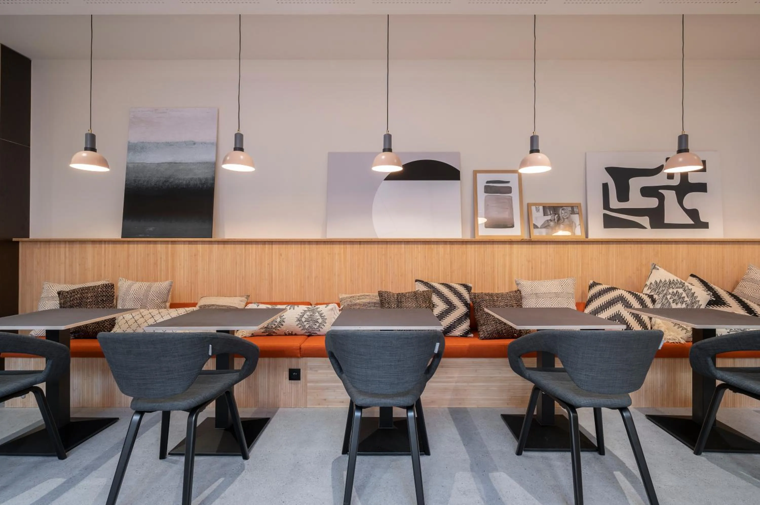 Lobby or reception in ALMA Grand Place Hotel