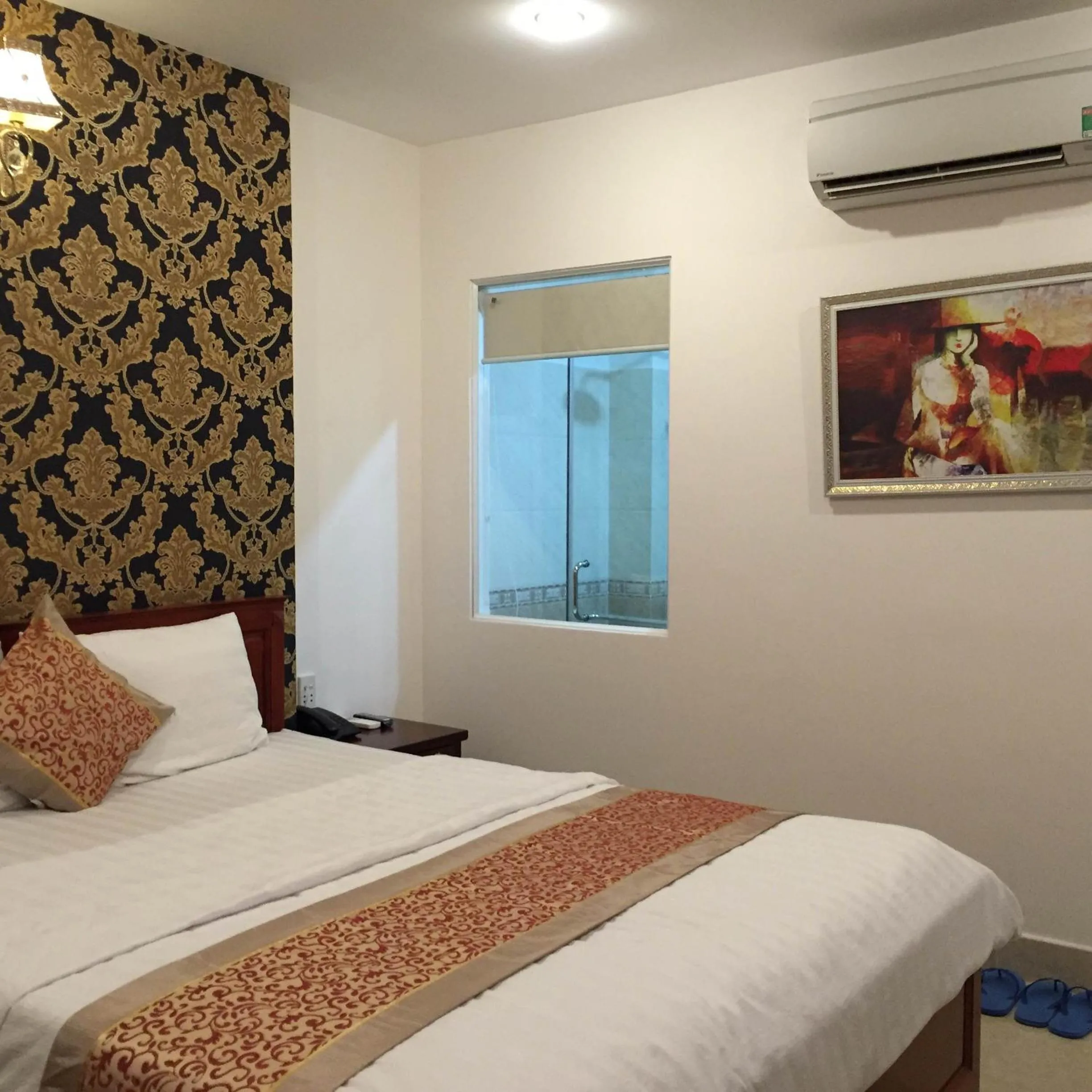 Bed in Huy Hoang 1 Hotel - Tân Bình