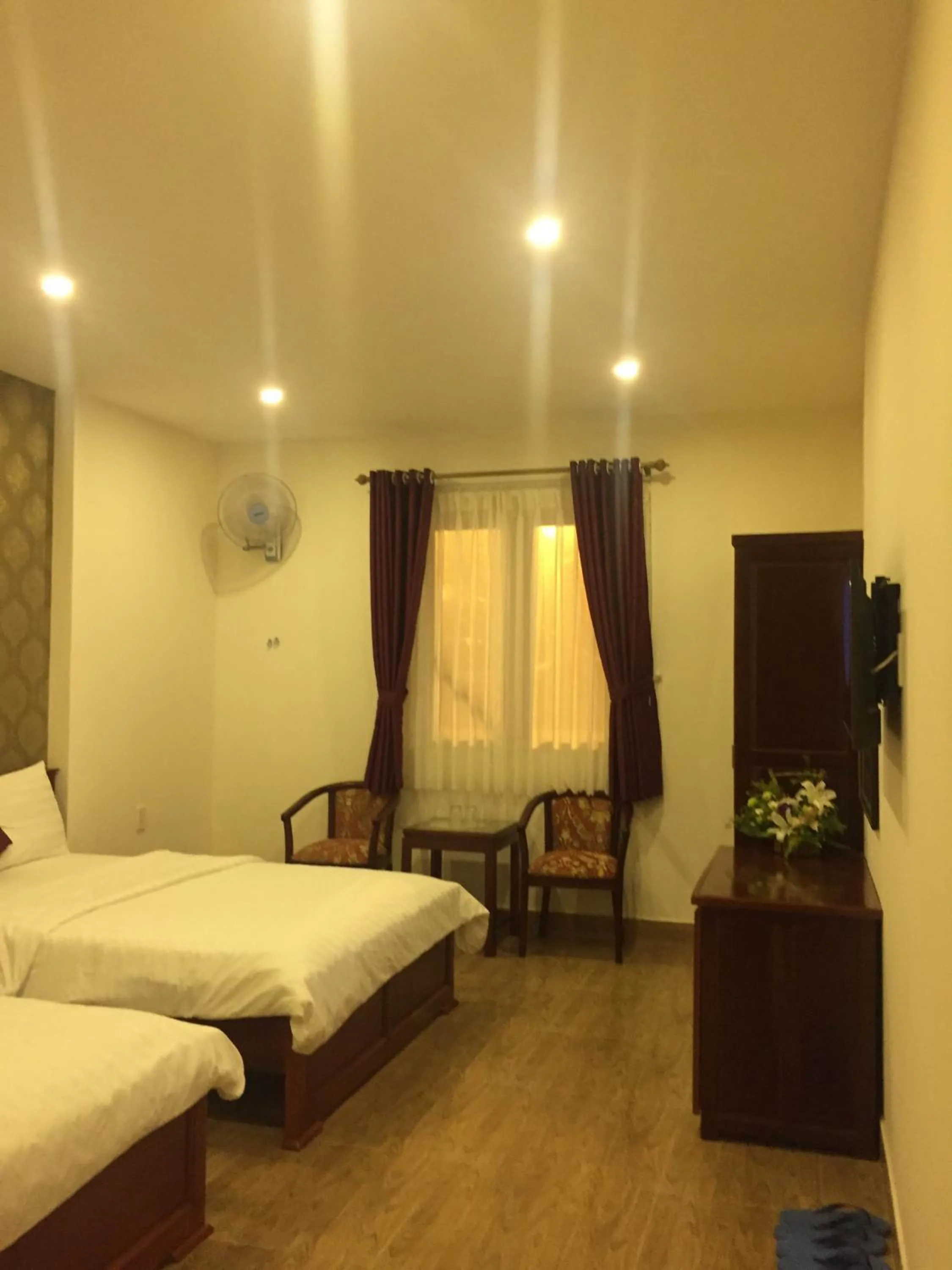 Bed in Huy Hoang 1 Hotel - Tân Bình