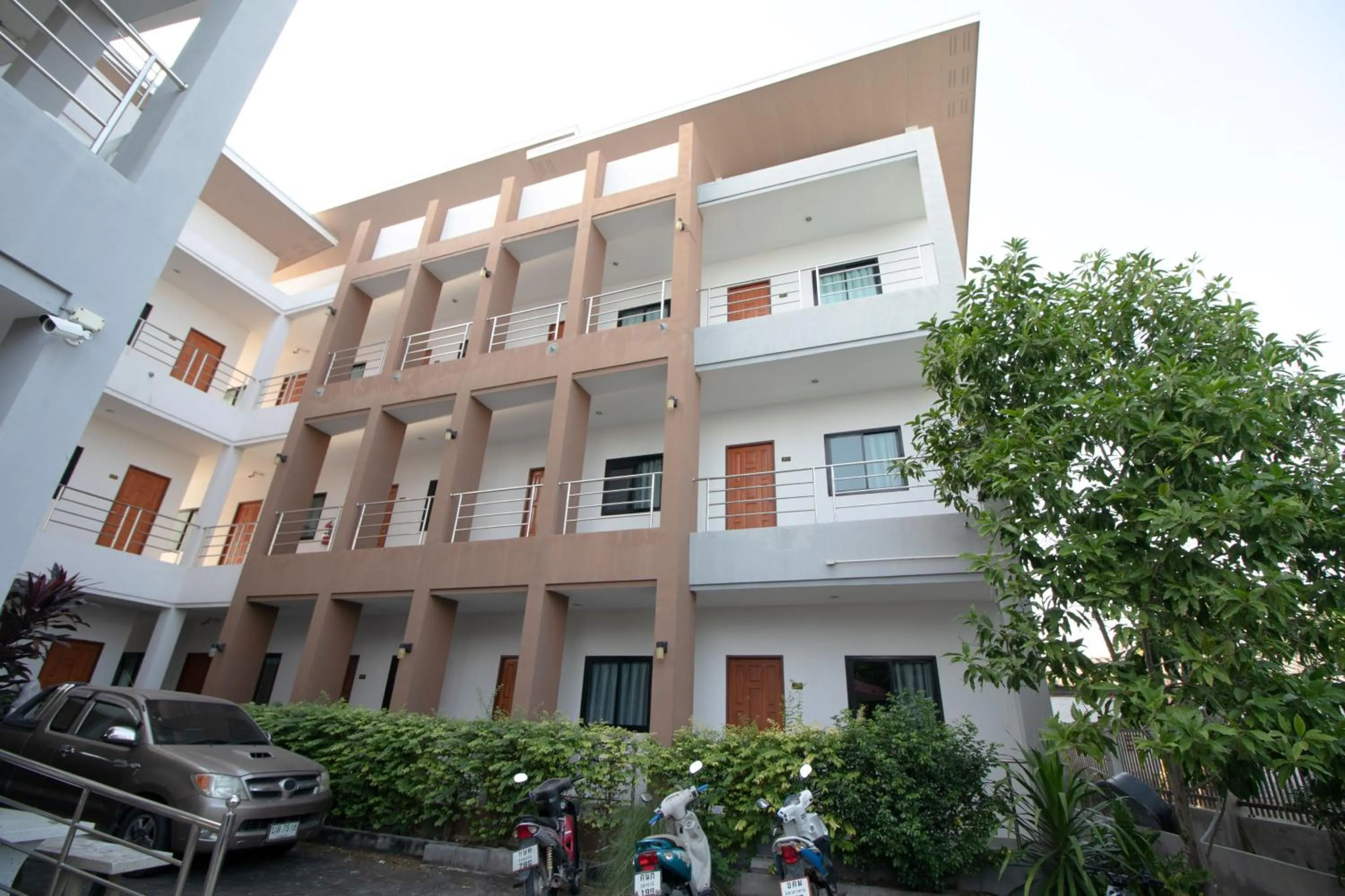 Property building in Somsamai Style Apartment