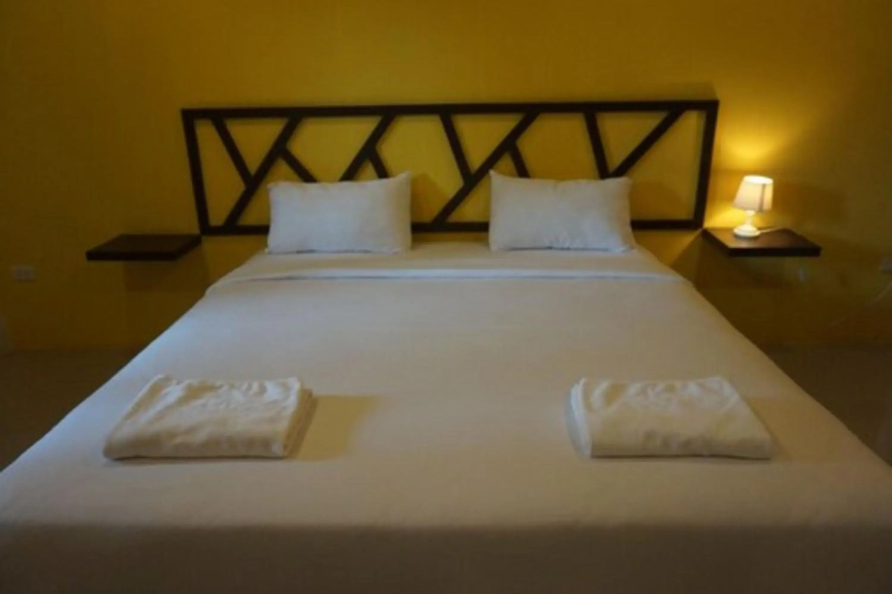 Property building, Bed in Somsamai Style Apartment Property building, Bed in Somsamai Style Apartment