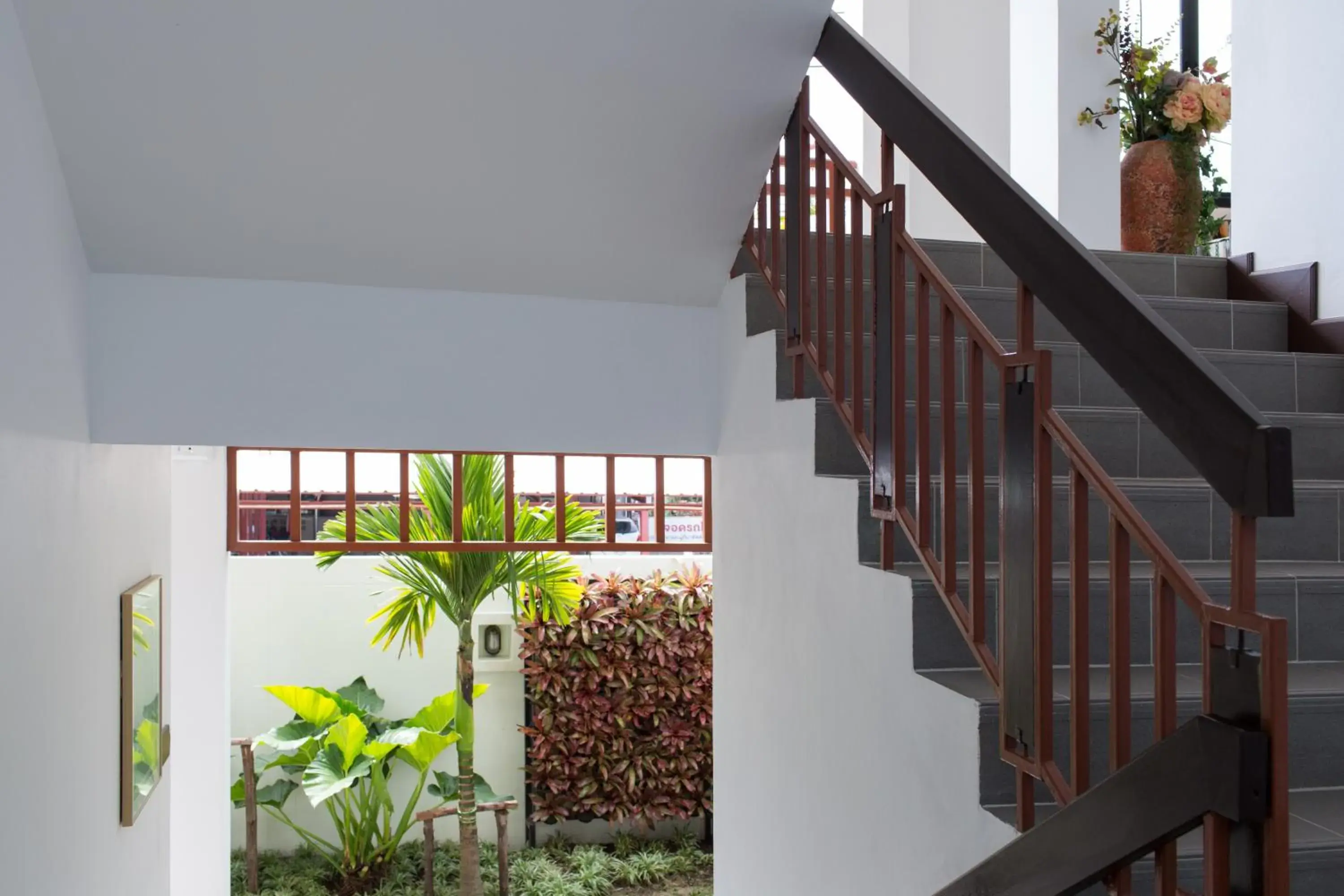 Facade/entrance in Mhonsa Hotel Facade/entrance in Mhonsa Hotel