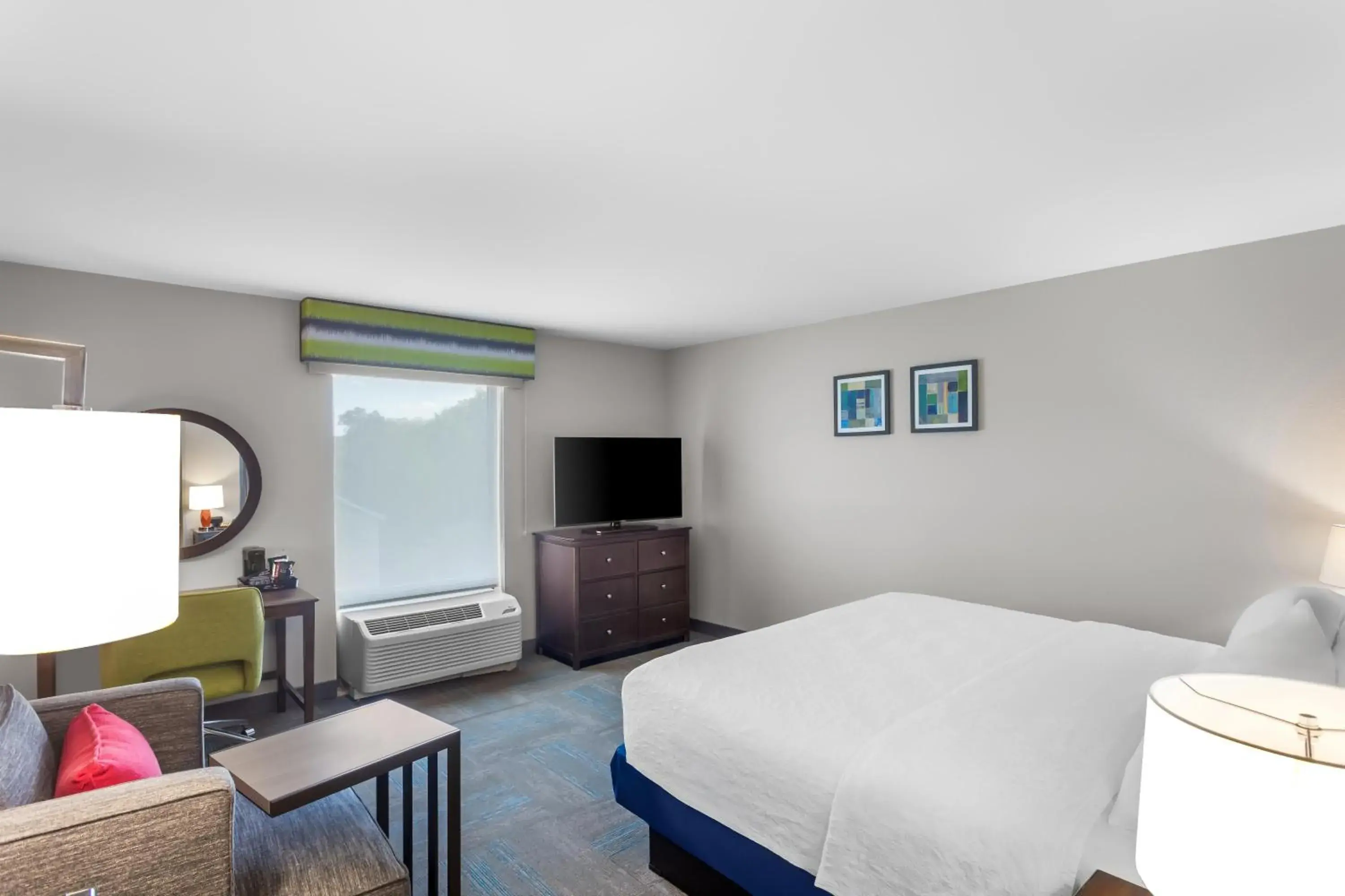 Bed in Hampton Inn University Area, Huntington, Wv Bed in Hampton Inn University Area, Huntington, Wv