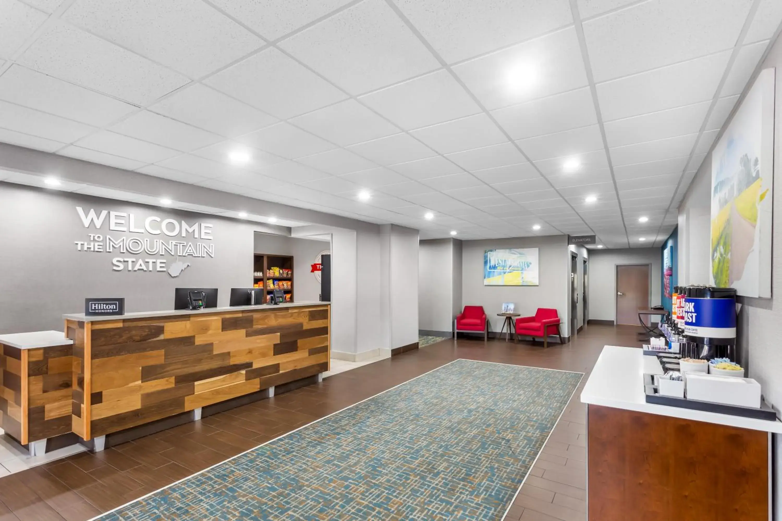 Lobby or reception in Hampton Inn University Area, Huntington, Wv Lobby or reception in Hampton Inn University Area, Huntington, Wv