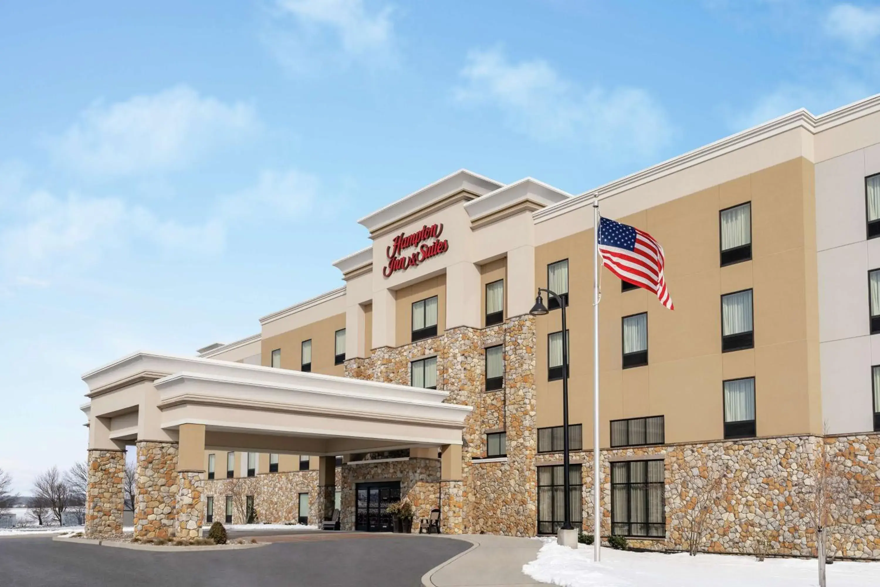 Property building in Hampton Inn & Suites Mount Joy/Lancaster West, Pa Property building in Hampton Inn & Suites Mount Joy/Lancaster West, Pa