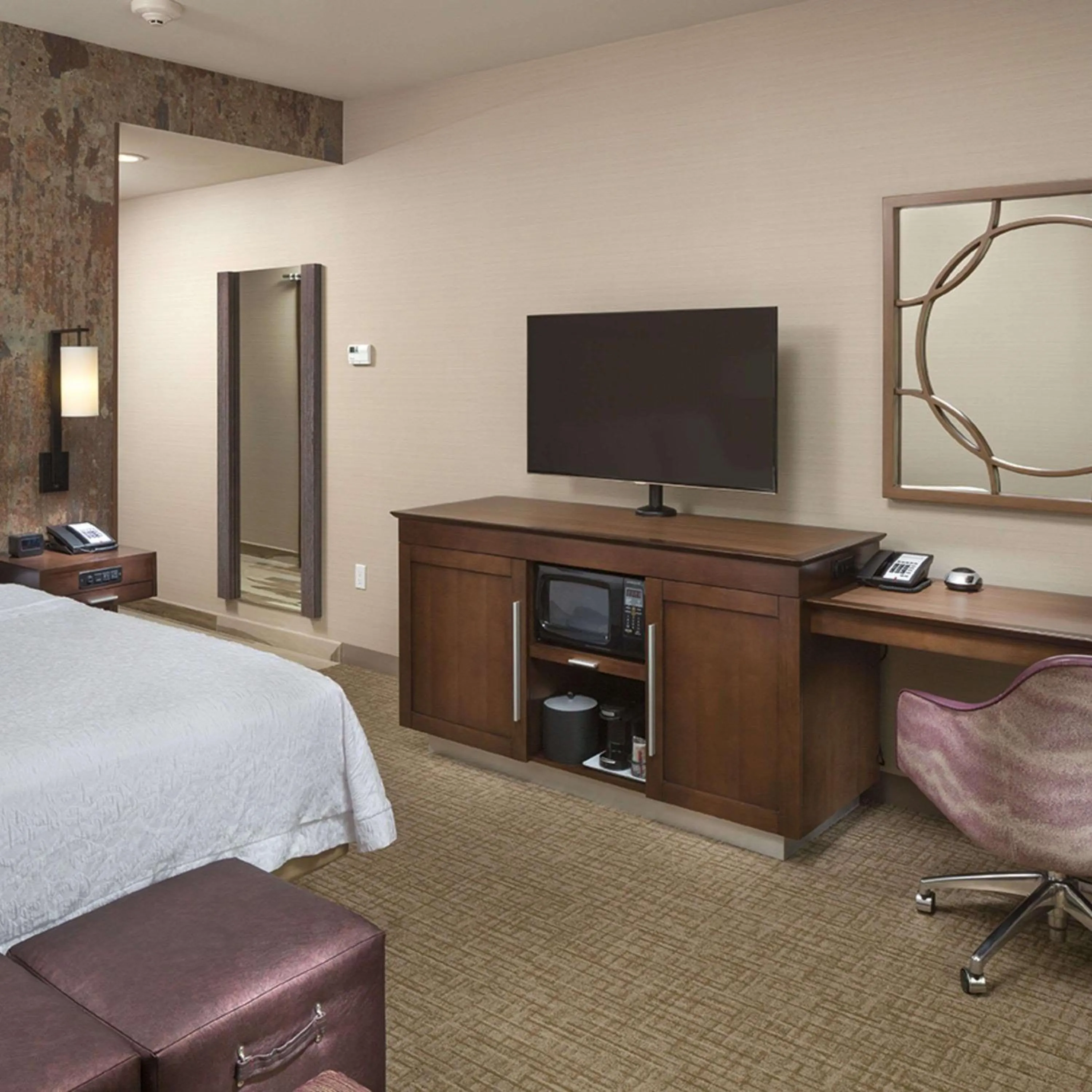 Bedroom, Bed in Hampton Inn & Suites Murrieta Temecula