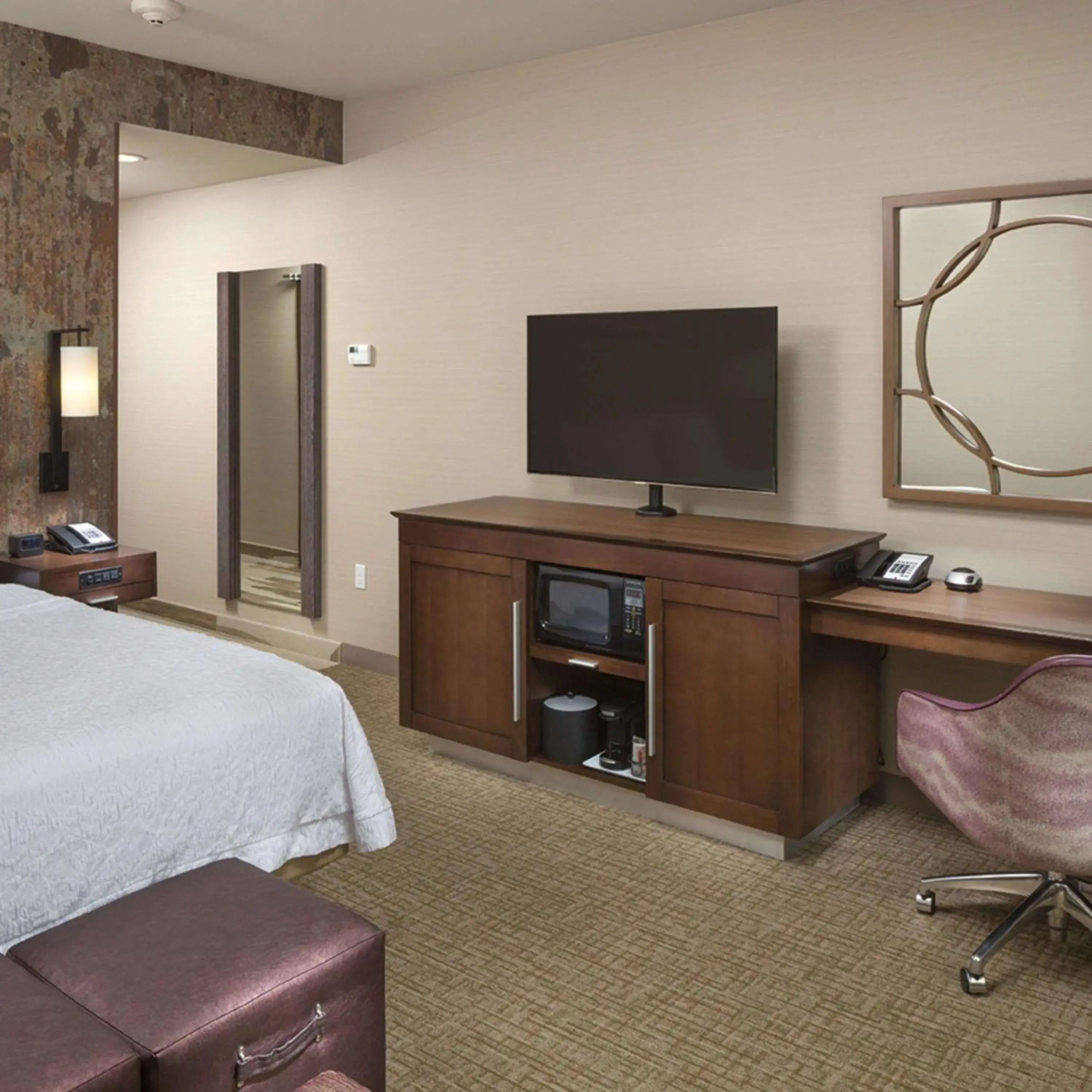 Bedroom, Bed in Hampton Inn & Suites Murrieta Temecula Bedroom, Bed in Hampton Inn & Suites Murrieta Temecula