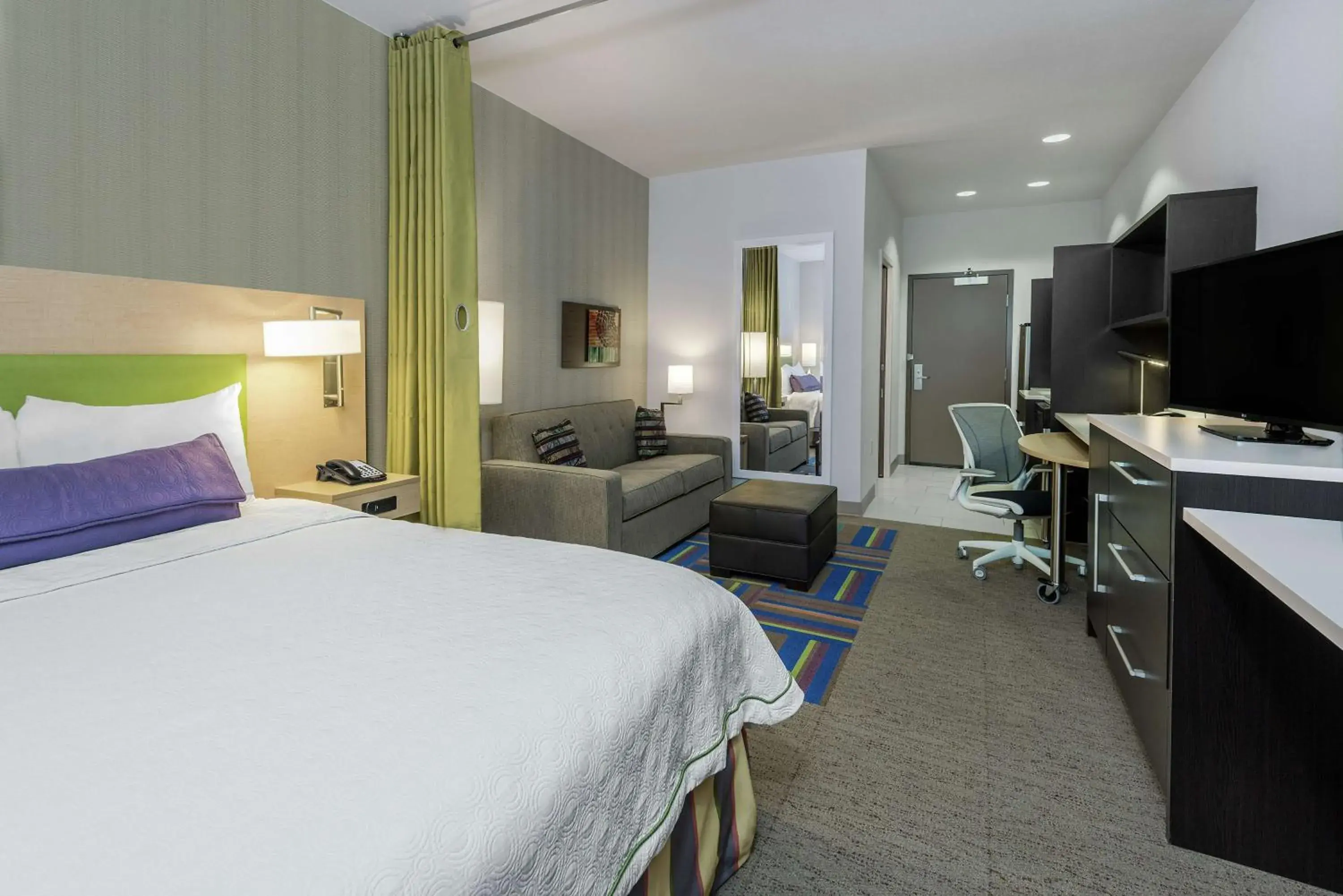 Queen Studio - Non-Smoking in Home2 Suites By Hilton Austin Airport Queen Studio - Non-Smoking in Home2 Suites By Hilton Austin Airport