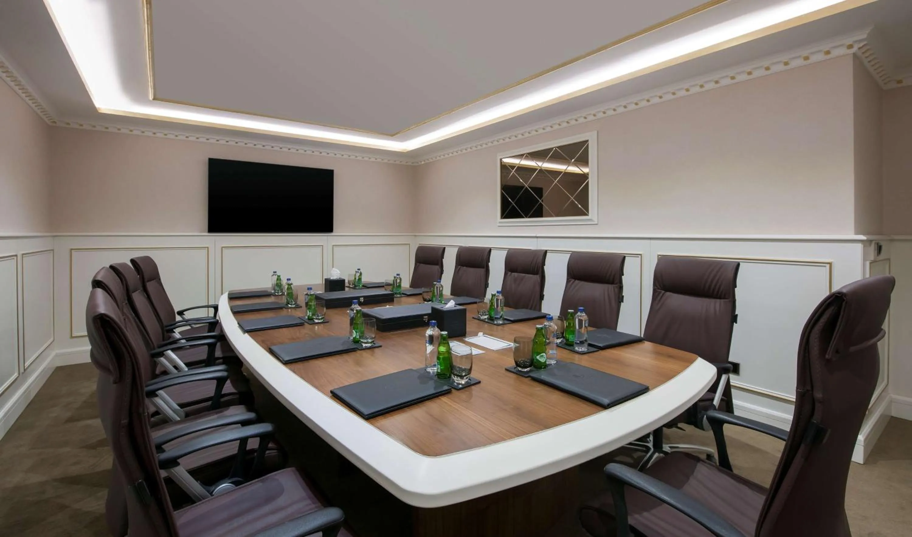 Meeting/conference room in Doubletree By Hilton Elazig