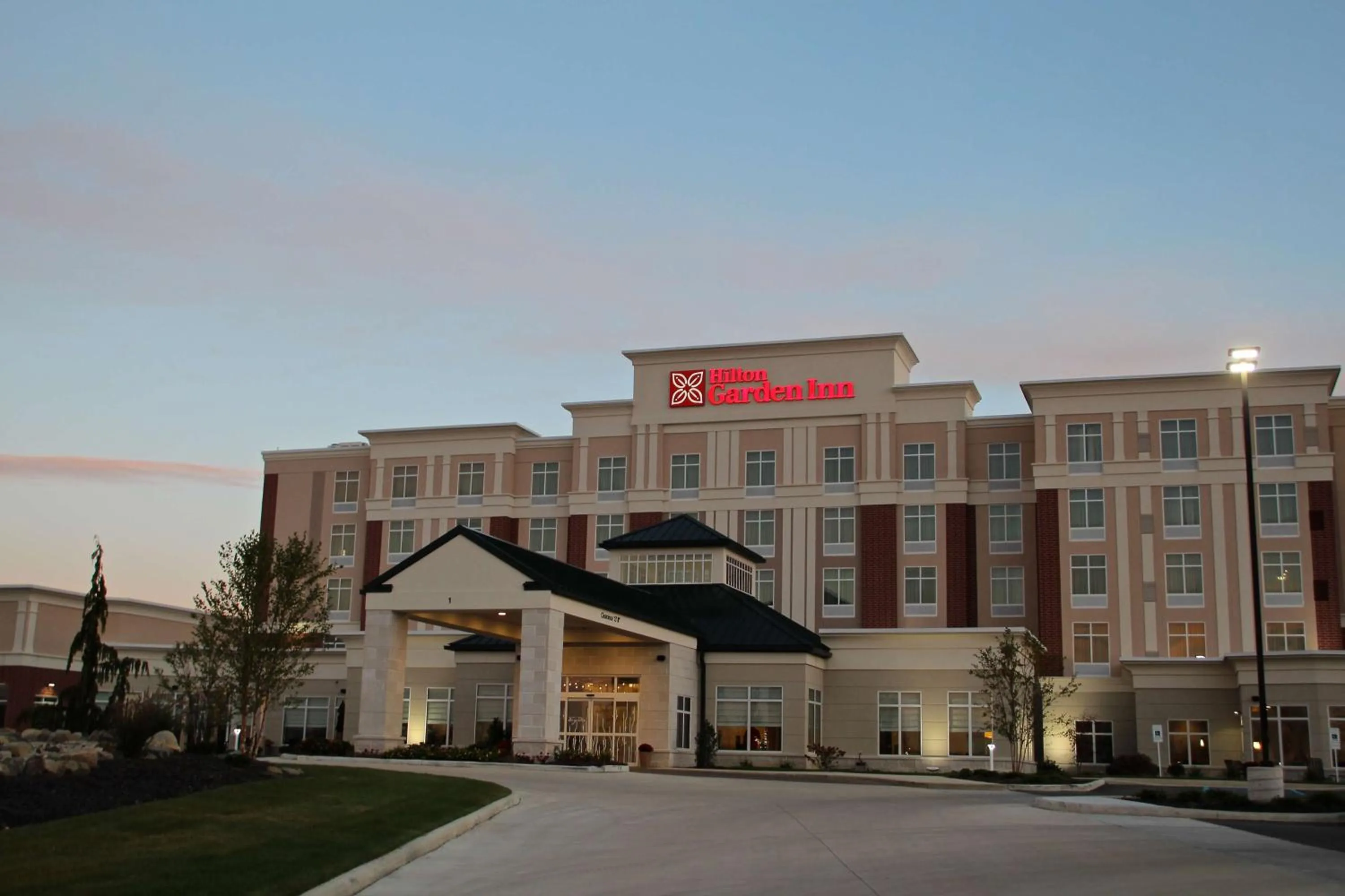 Property building in Hilton Garden Inn Findlay