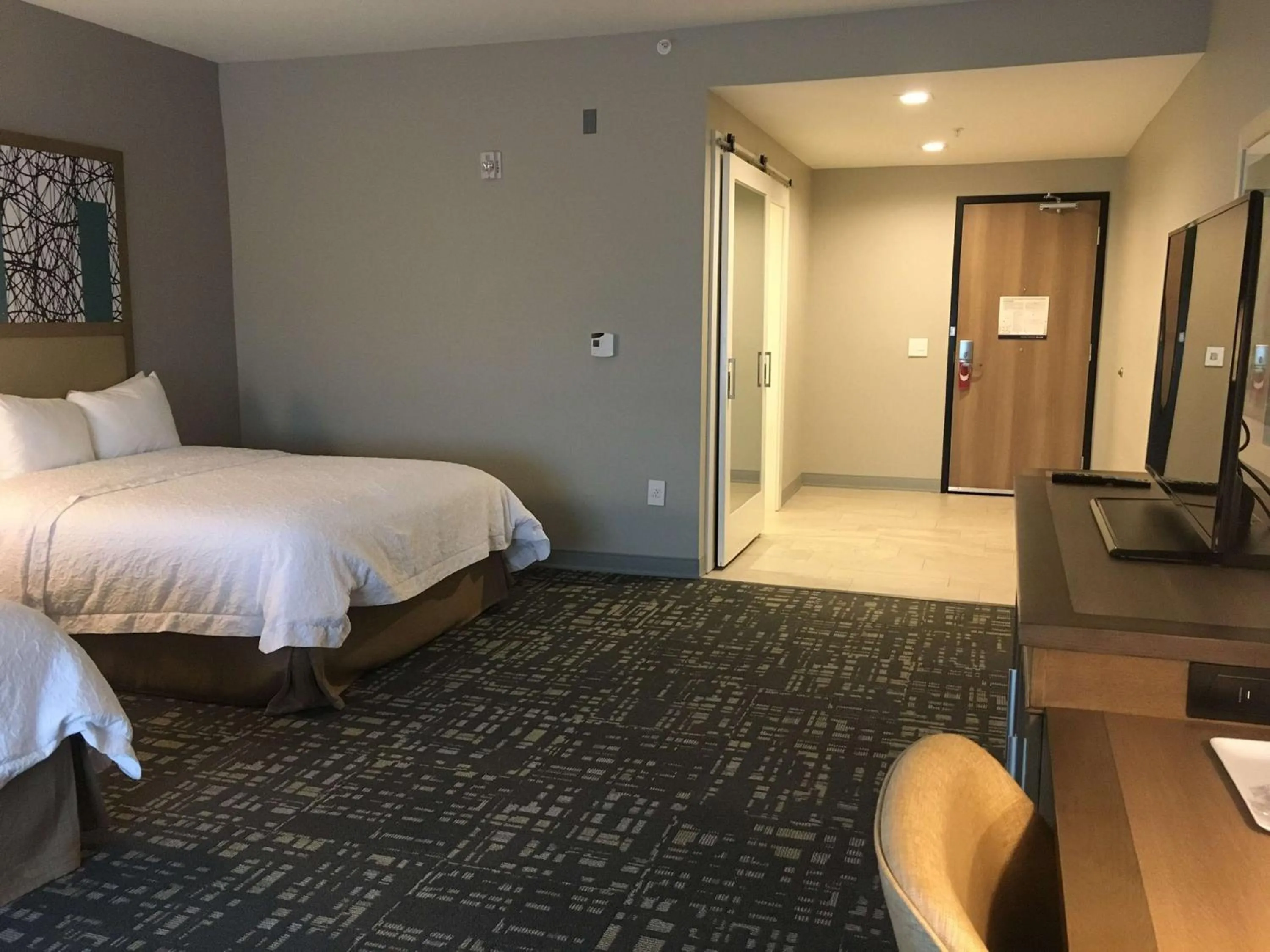 Bedroom, Bed in Hampton Inn & Suites Dallas-The Colony