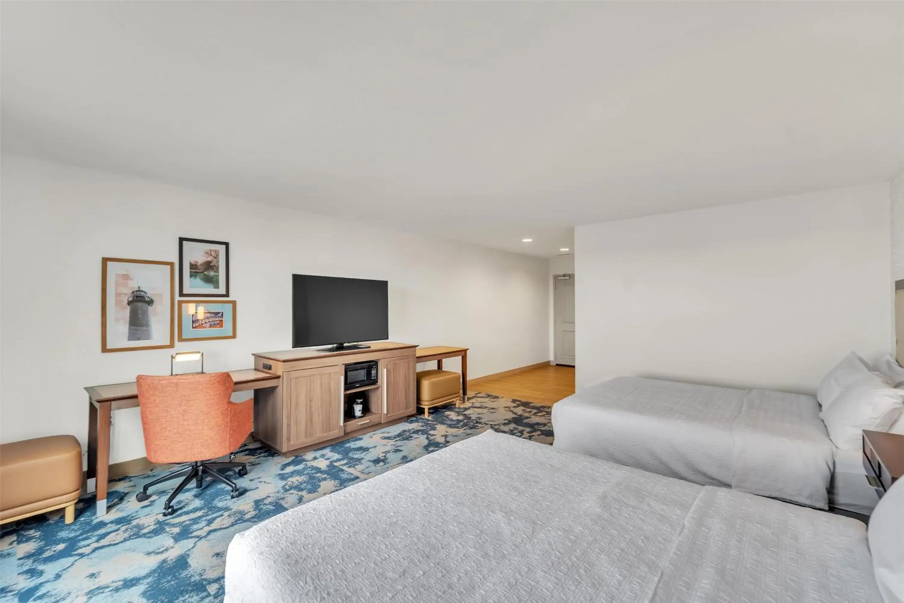 Bed in Hampton Inn & Suites Kenosha Pleasant Prairie Bed in Hampton Inn & Suites Kenosha Pleasant Prairie