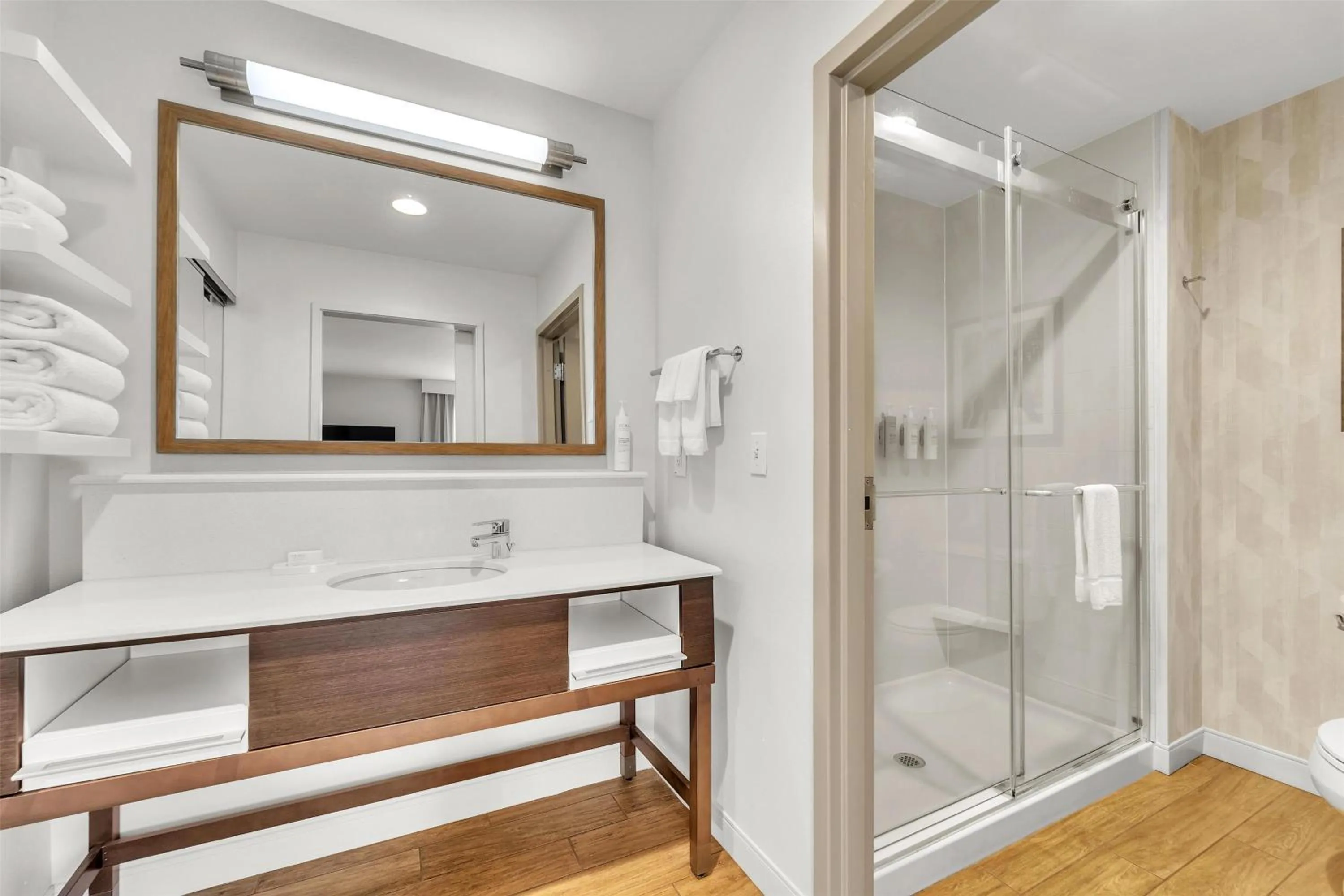 Bathroom in Hampton Inn & Suites Kenosha Pleasant Prairie