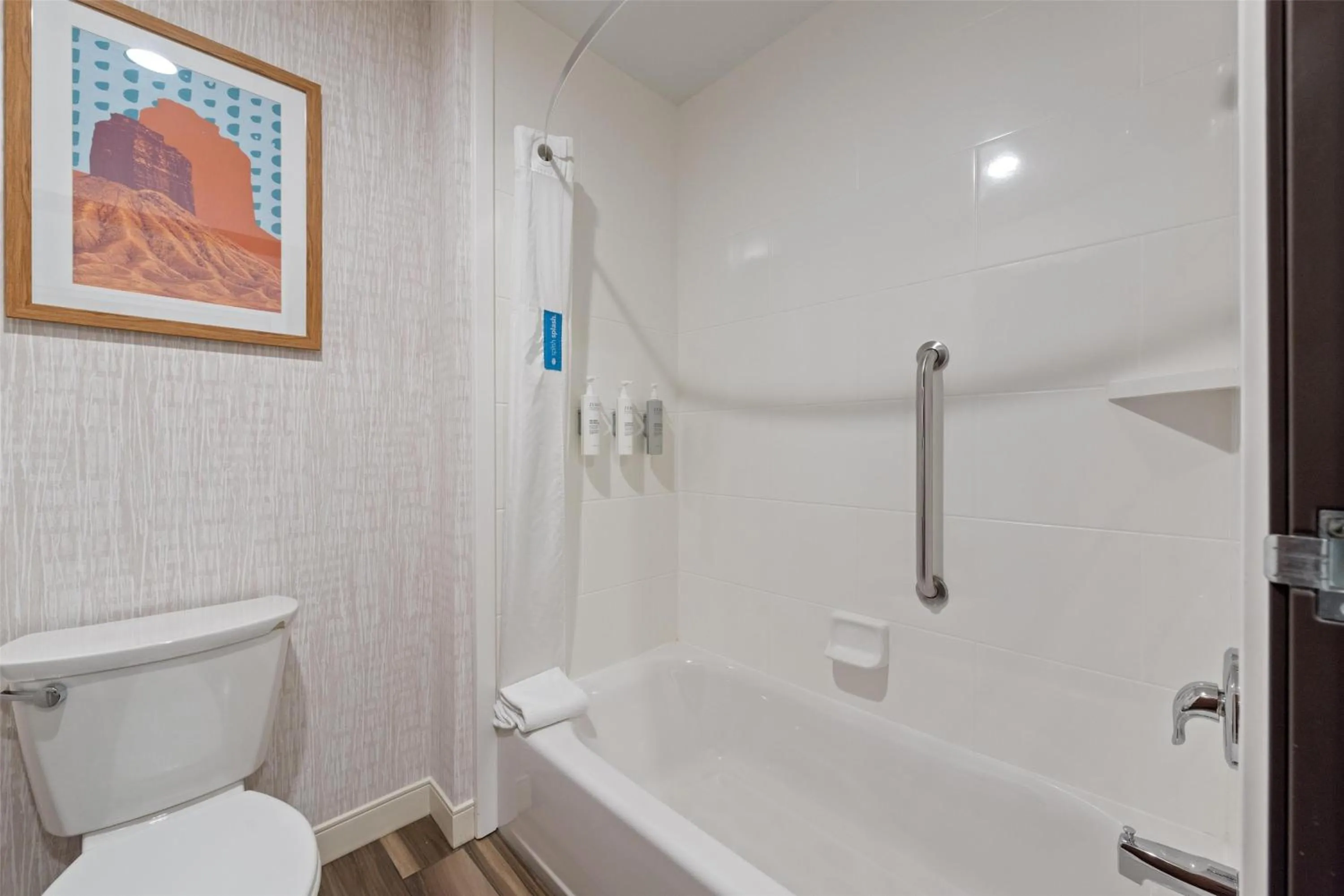 Bathroom in Hampton Inn Mesa Verde/Cortez Co