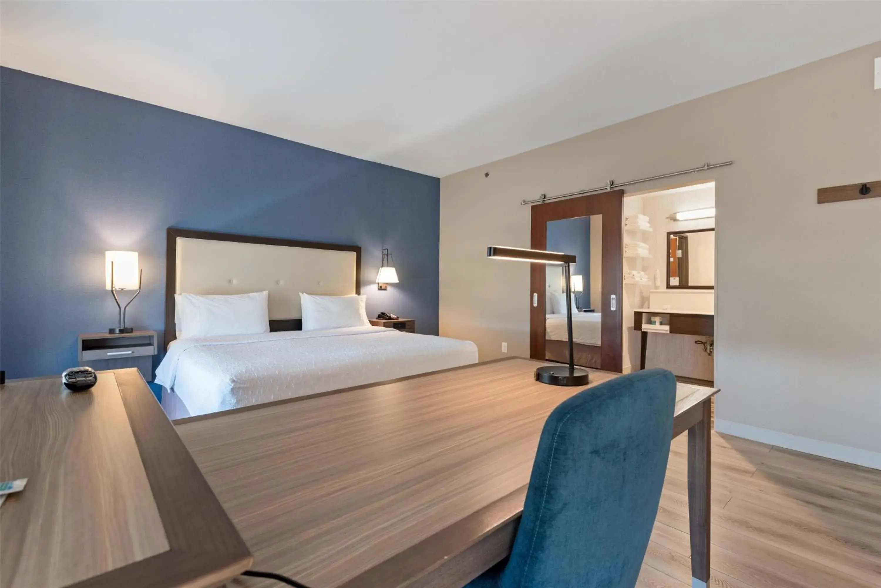 Bedroom, Bed in Hampton Inn Mesa Verde/Cortez Co Bedroom, Bed in Hampton Inn Mesa Verde/Cortez Co