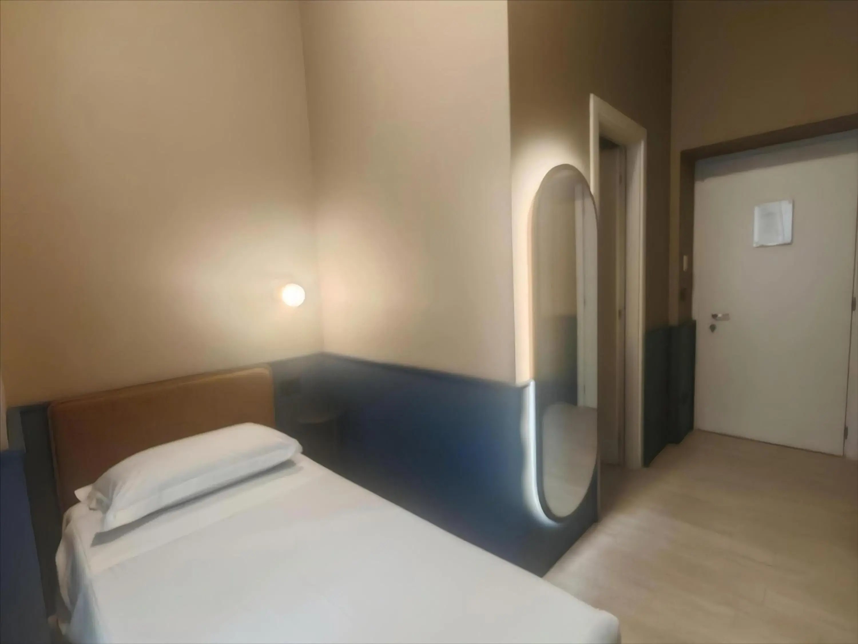 Single Room in The B Place Single Room in The B Place