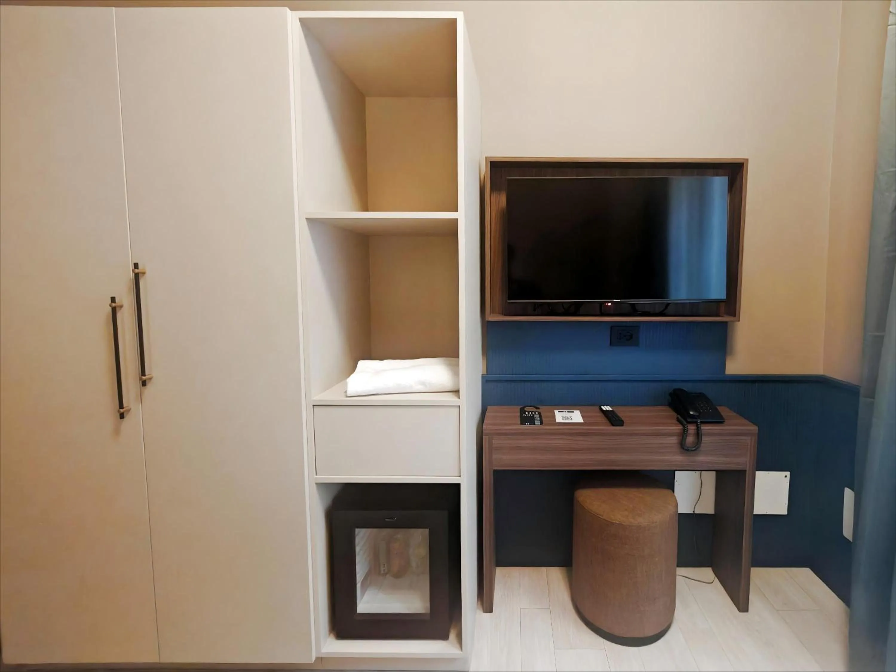 Bedroom in The B Place