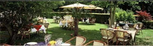 Garden in Hotel L'auberge Du Souverain