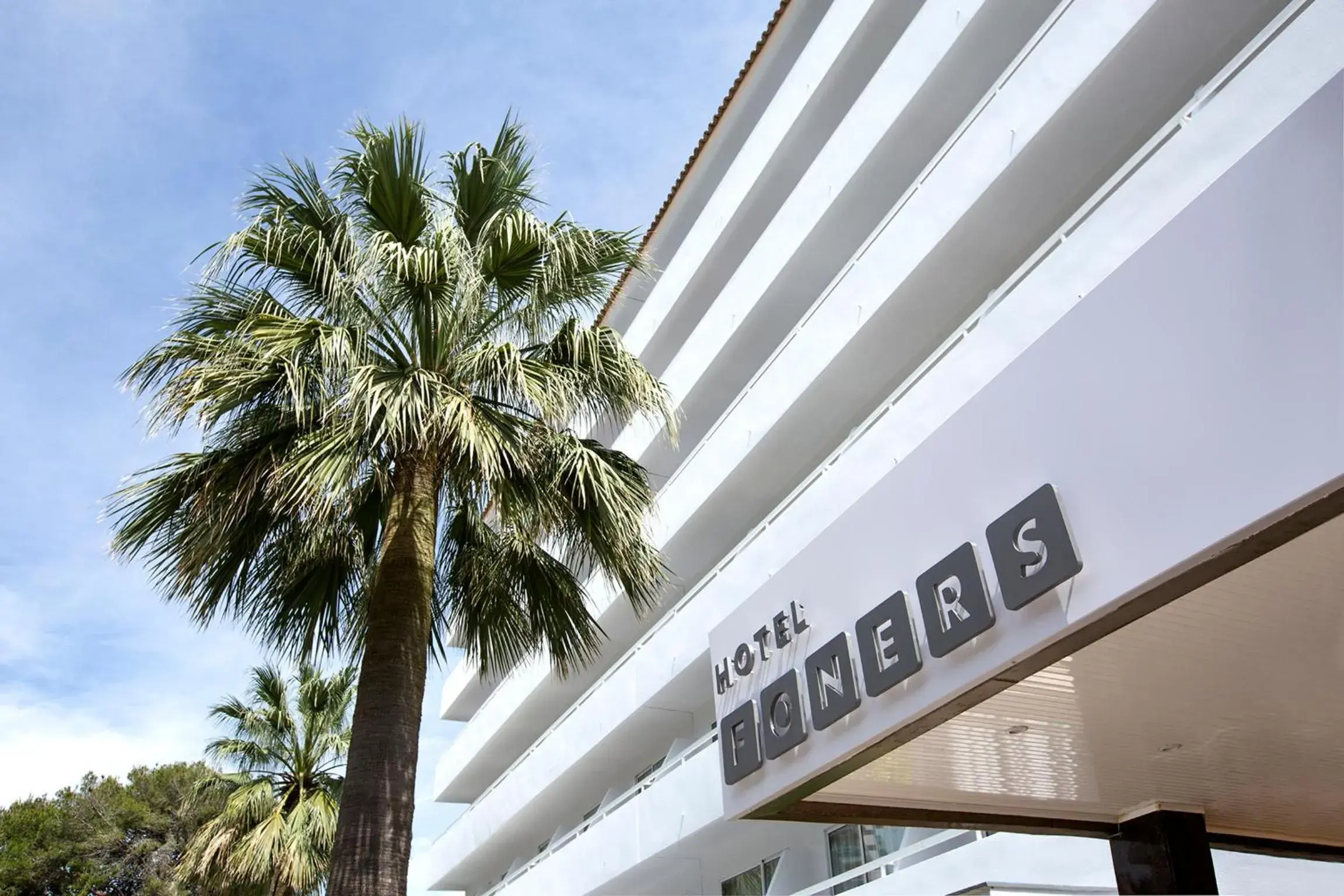 Property building in Hotel Foners Property building in Hotel Foners