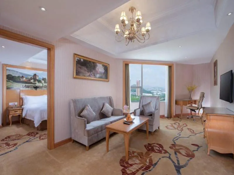 Vienna International Hotel Guangzhou Xintang Jean Fangzhicheng