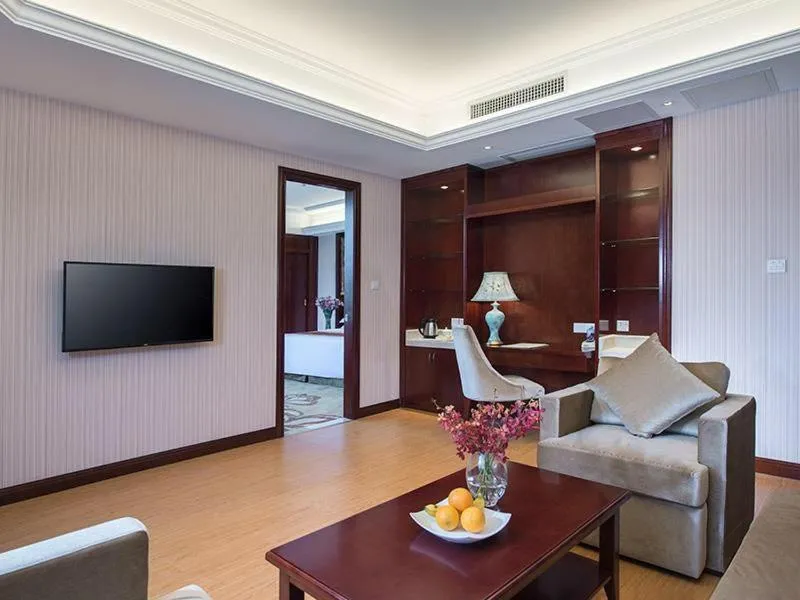 Vienna Hotel Shenzhen Longzhu