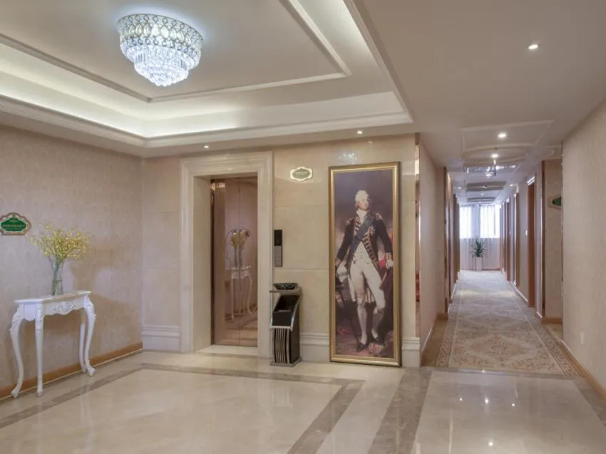 Vienna Hotel Shenzhen Buji Ganli Road