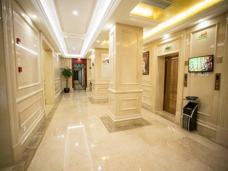 Vienna Hotel Shanghai Wild Animal Park