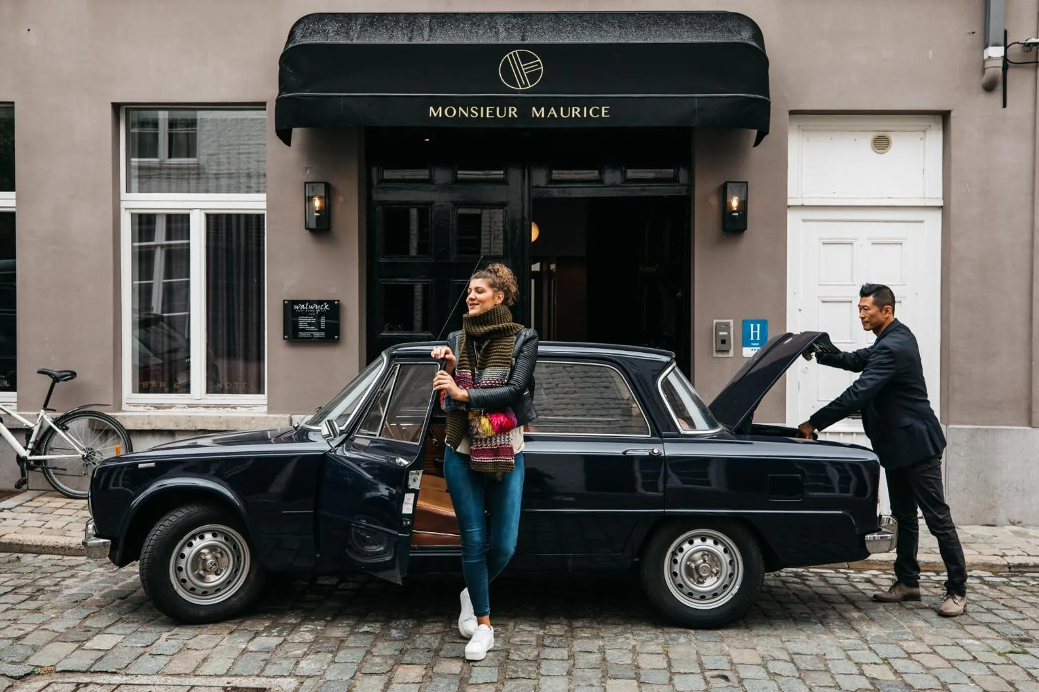 Facade/entrance in Monsieur Maurice