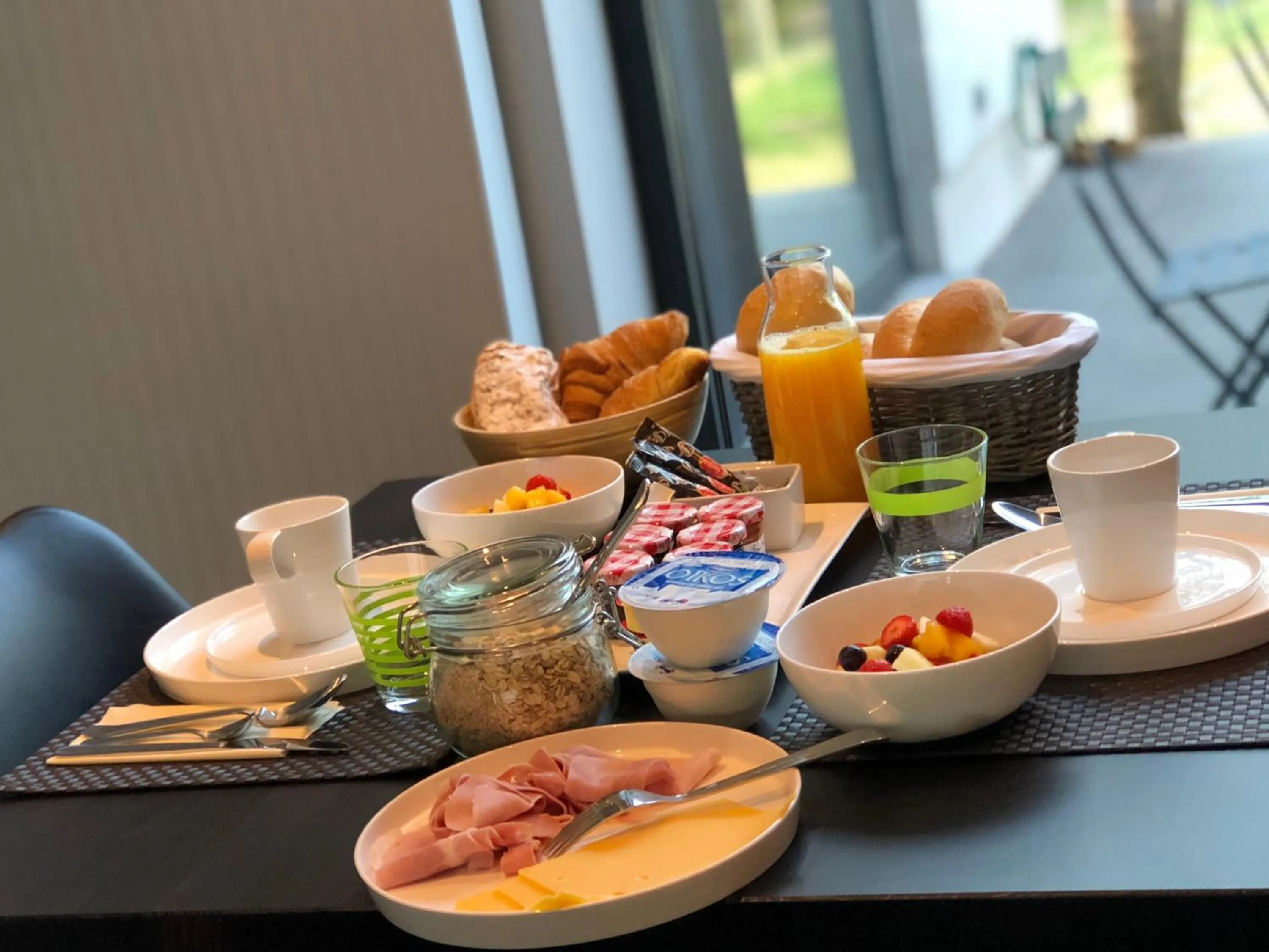 Continental breakfast in B&B Garden55