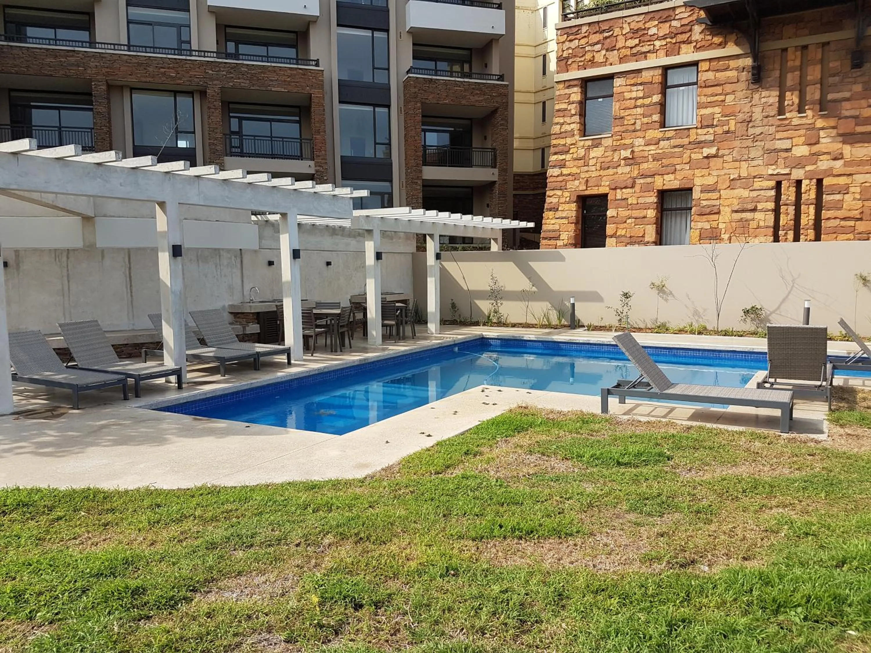Swimming pool in Zimbali Suites 223