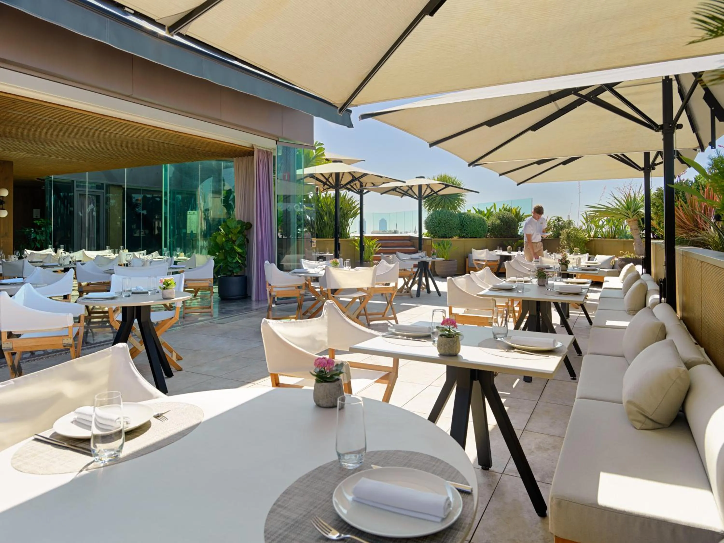 Restaurant/places to eat in The One Barcelona GL