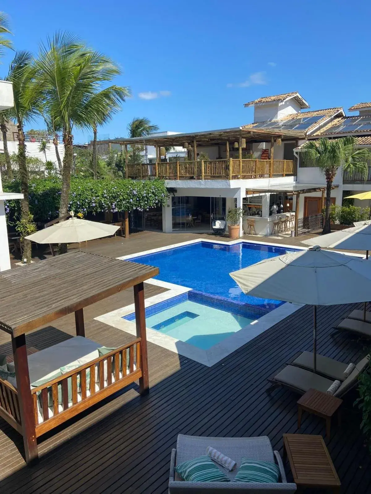 Pool view in Hotel Maui Maresias Pool view in Hotel Maui Maresias