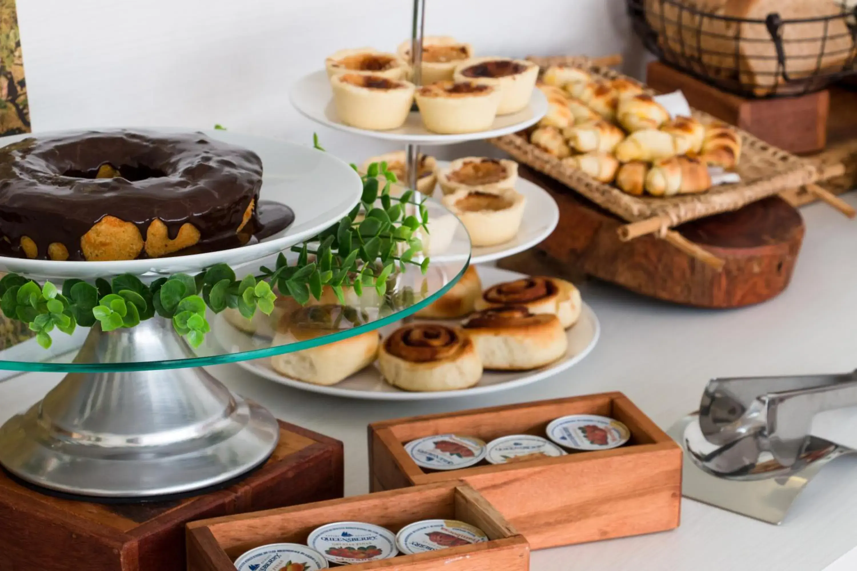 Buffet breakfast in Hotel Maui Maresias Buffet breakfast in Hotel Maui Maresias