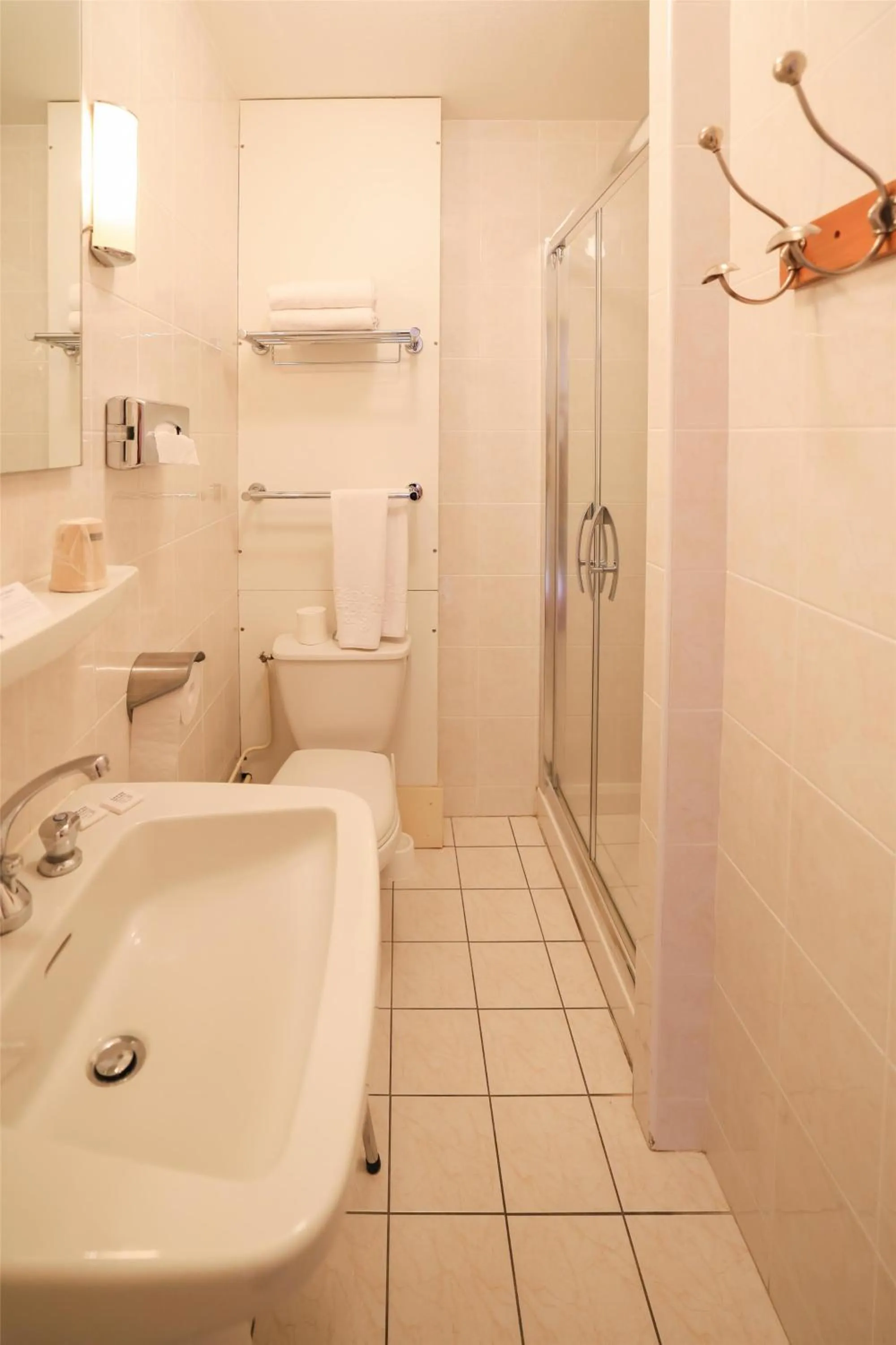 Bathroom in Best Western Grand Hotel de Paris & Spa