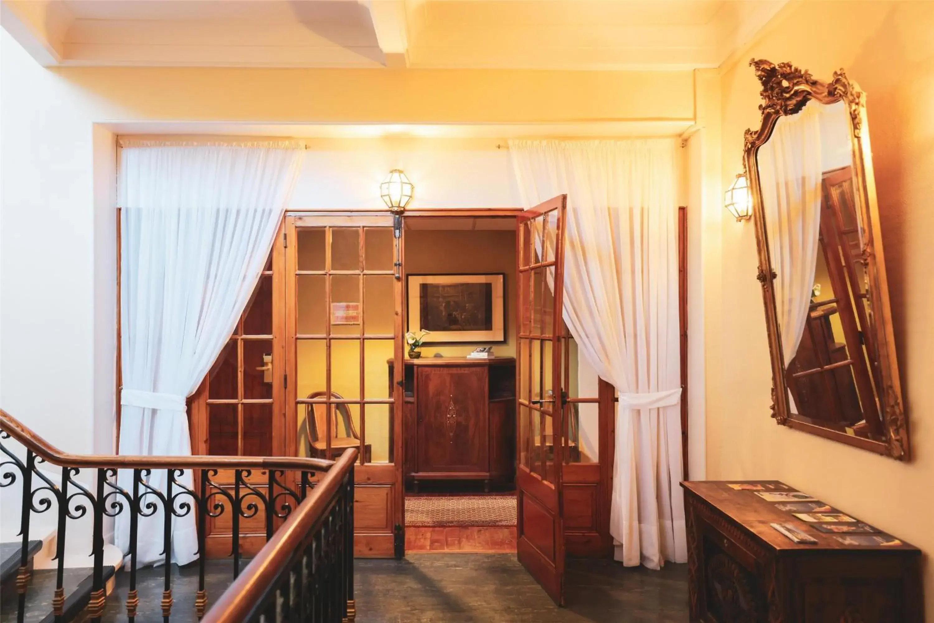 Lobby or reception in Best Western Grand Hotel de Paris & Spa Lobby or reception in Best Western Grand Hotel de Paris & Spa