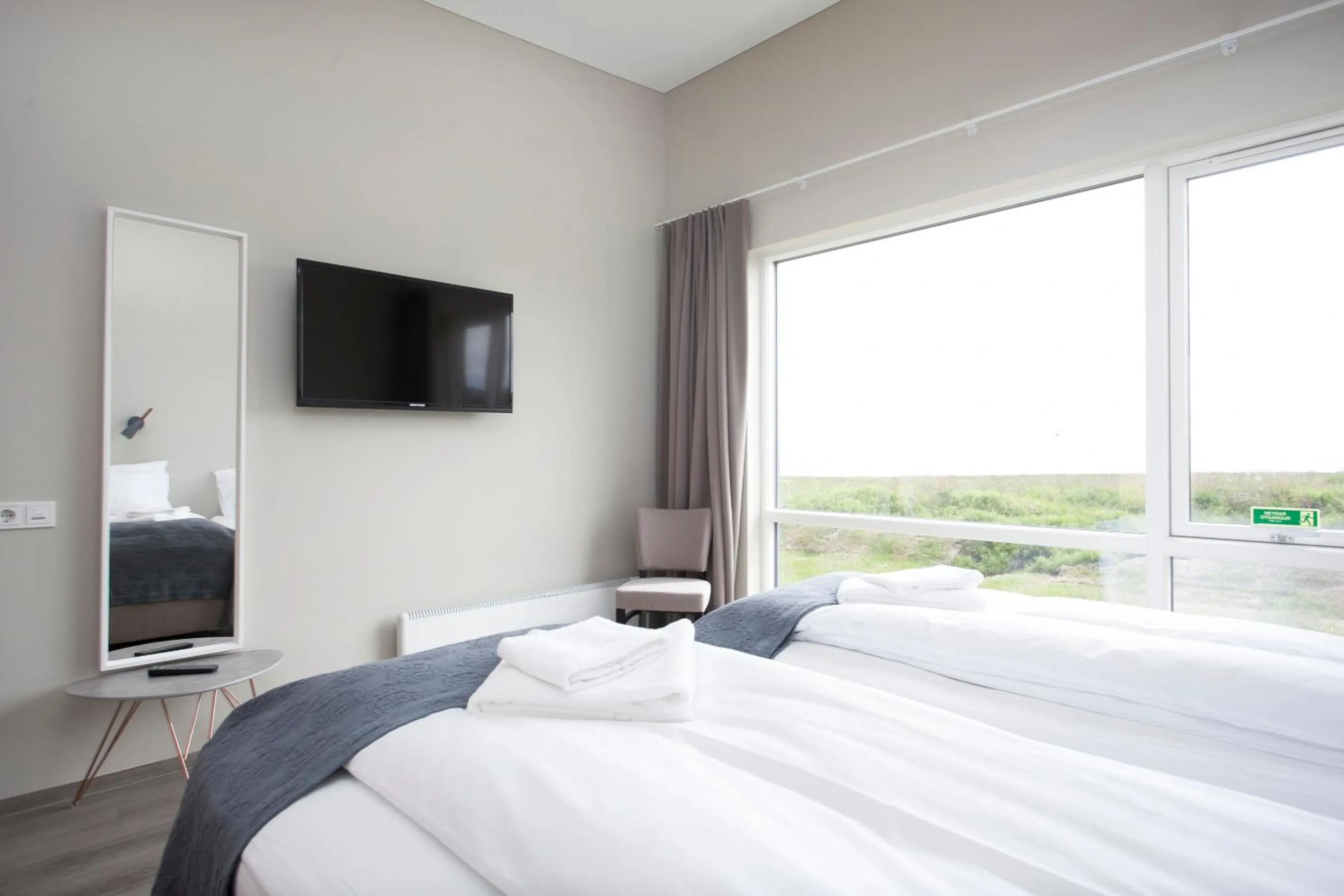 Bedroom, Bed in Arnarstapi Hotel