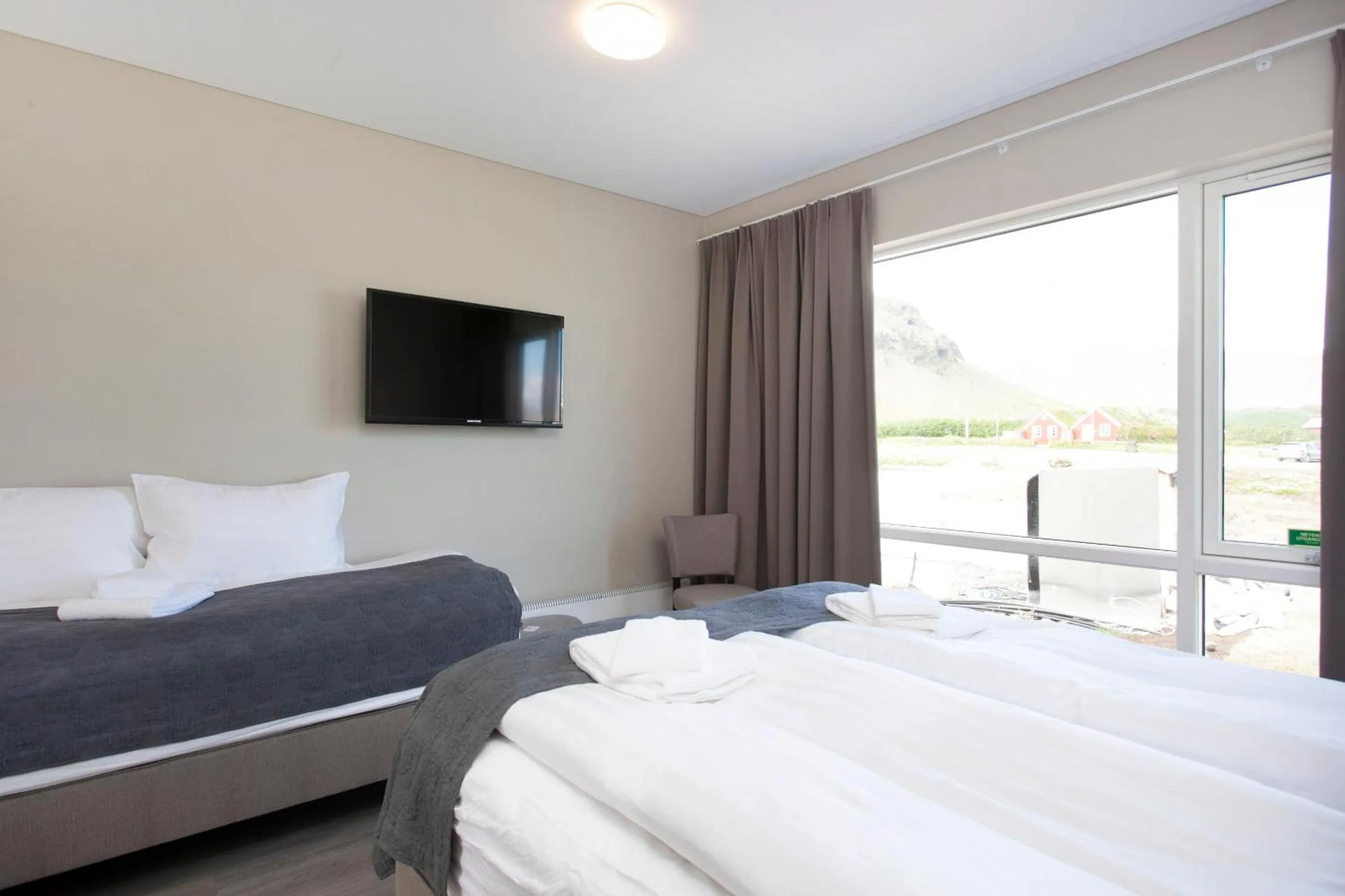 Bedroom, Bed in Arnarstapi Hotel