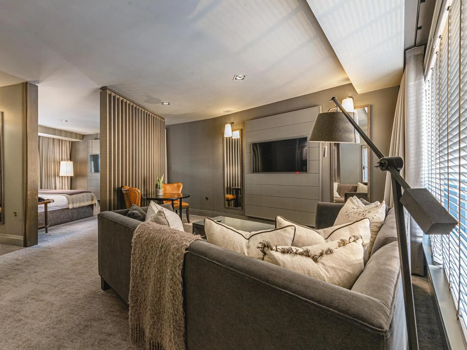 TV and multimedia, Bed in Dakota Leeds