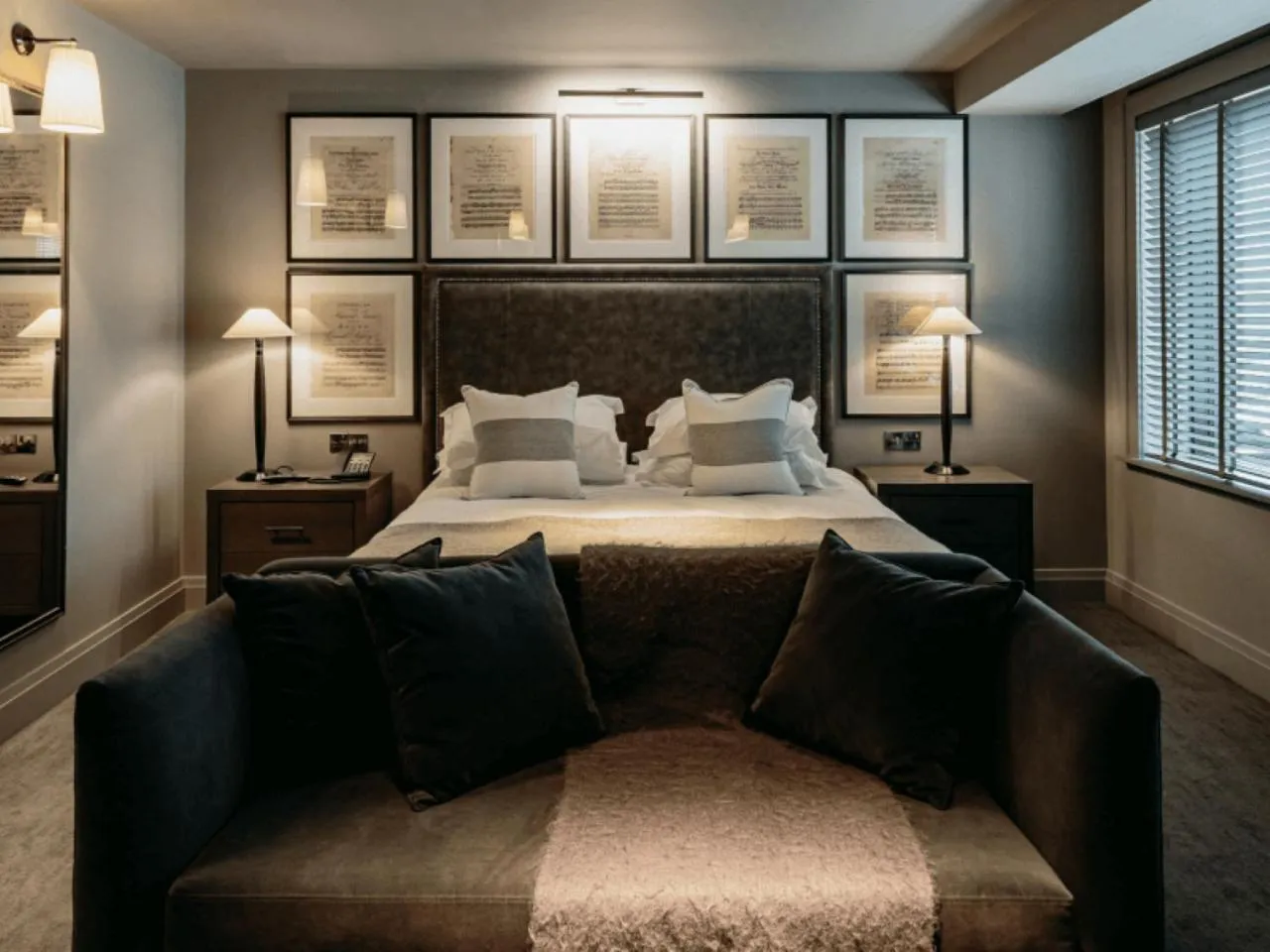 Bedroom, Bed in Dakota Leeds