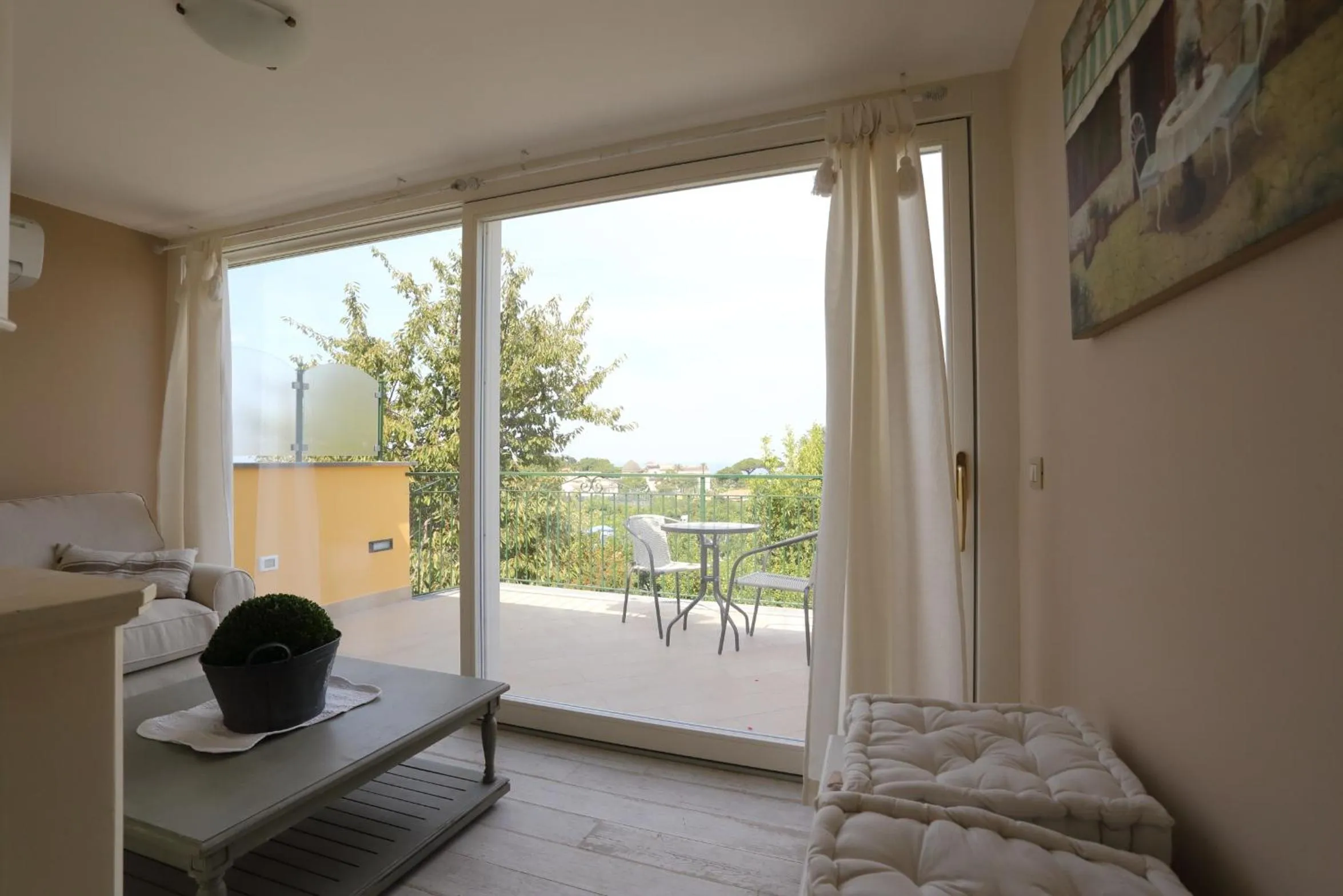 Balcony/Terrace, Bed in Ambrosio Relais