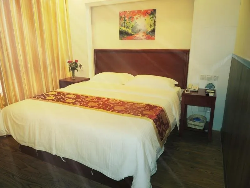 Bed in GreenTree Inn Henan Zhengzhou Chengnan Road Bojue Business Hotel