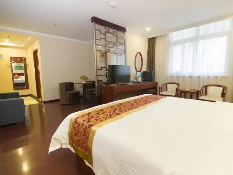 Bed in GreenTree Inn HeNan AnYang ShuGuang Road Shuguang New Community Business Hotel